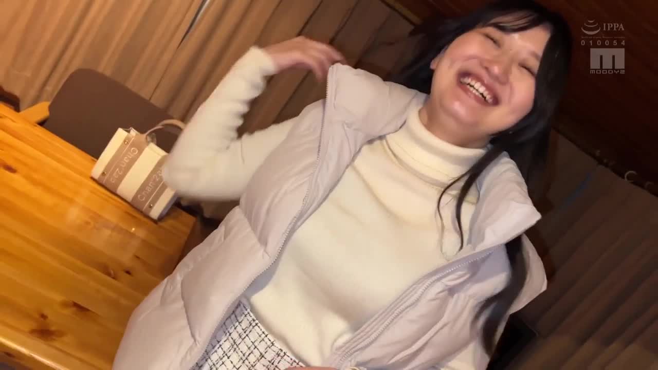 新人！ 信州出身的美白G罩杯巨乳，任性的身材滑雪选手AV初体验！ 里宫恋 - AV大平台-中文字幕,成人影片,AV,国产,线上看