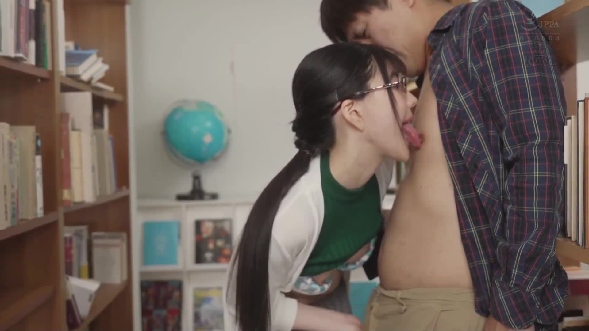 害羞文学美少女与5秒钟的相遇，就能在配对图书馆里发生性行为 蓝芽水月 - AV大平台-中文字幕,成人影片,AV,国产,线上看