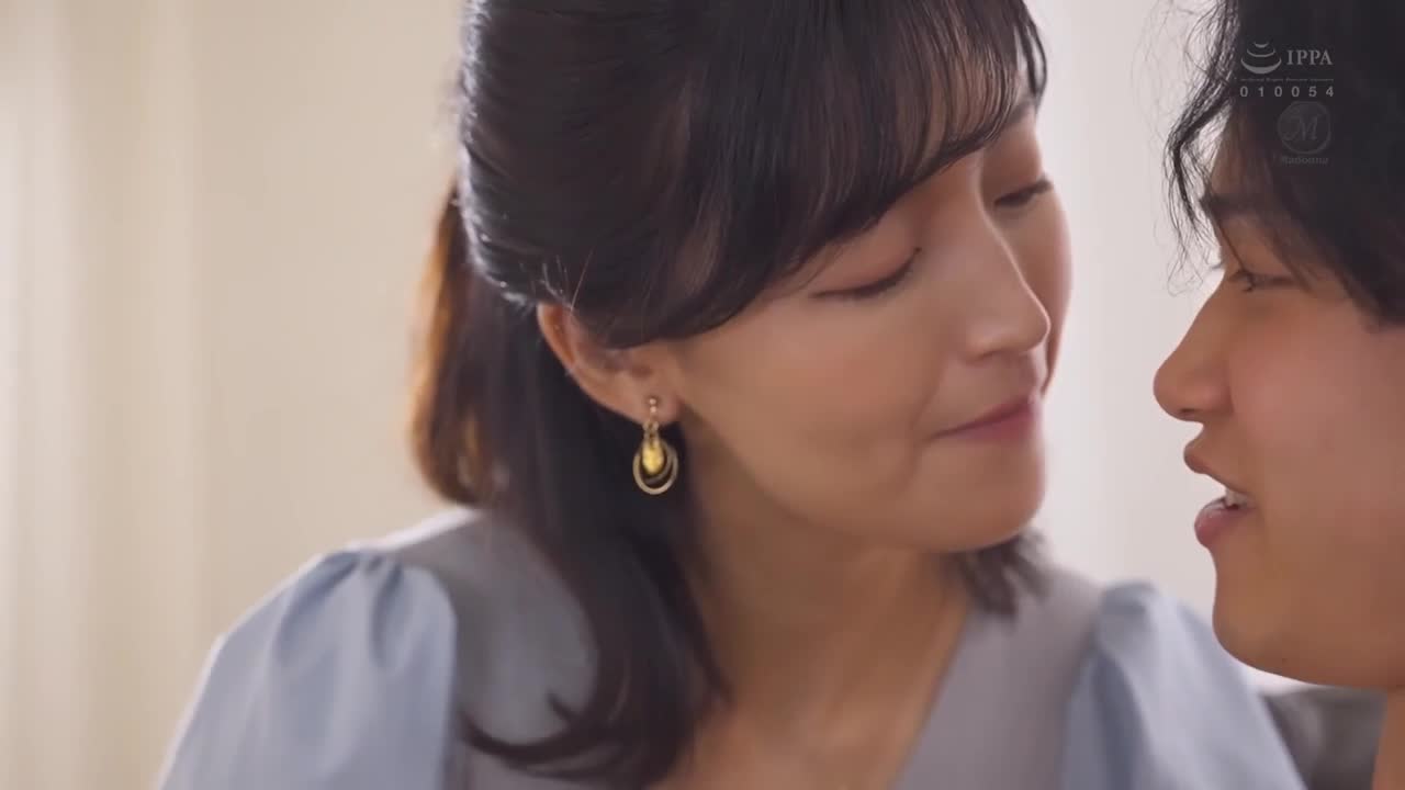 MONROE首次亮相 吉永塔子40岁了，但还可以吗？比起「一级」更高的MONROE，这位美魔女将带来革命。 - AV大平台-中文字幕,成人影片,AV,国产,线上看