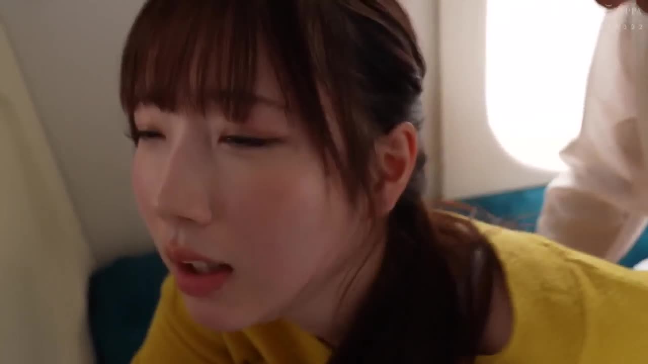 任何人都可以无限制插入！电车篇 只要支付每月通勤或通学定期费用，就可以搭乘『无限制插入专用车厢』乘客、车掌...任何人都可以无限制插入！ - AV大平台-中文字幕,成人影片,AV,国产,线上看