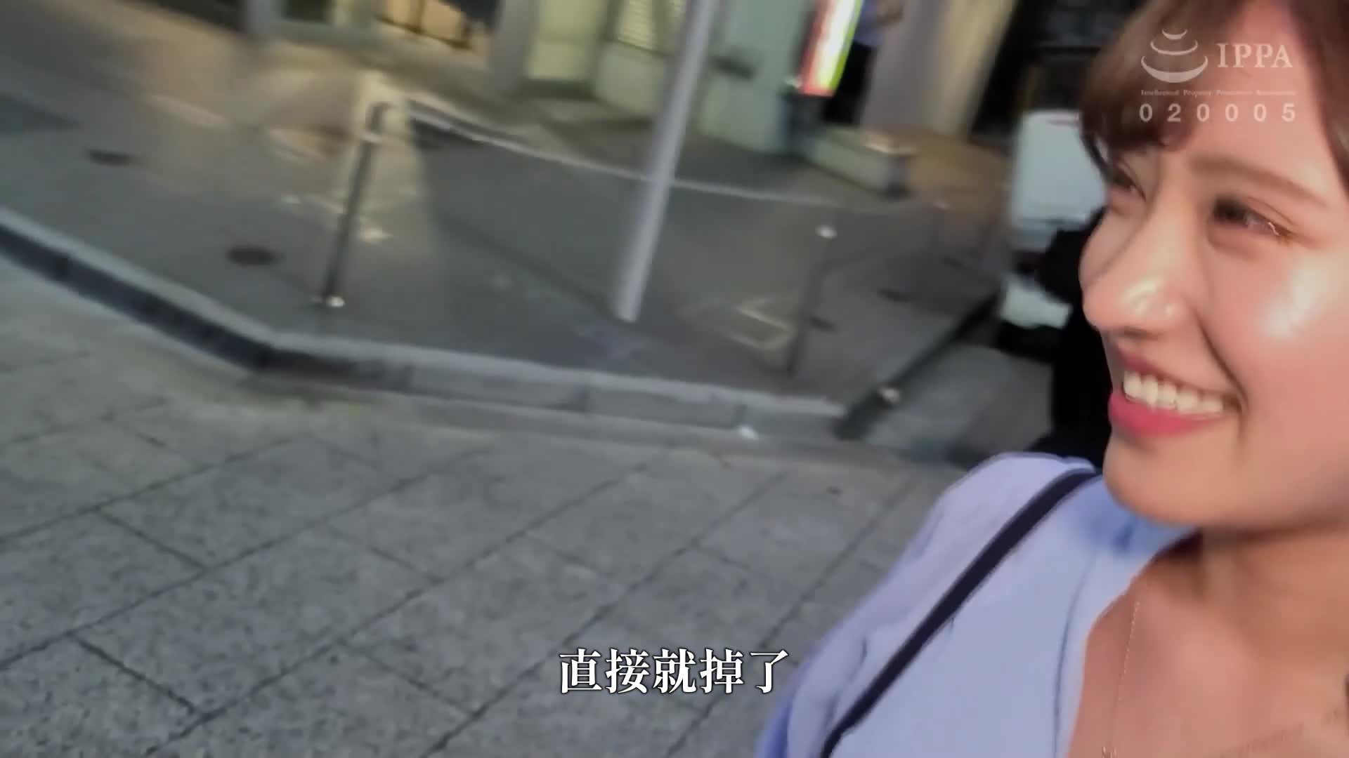 [VIP会员点播]  【从一秒就答应酒店邀约的世界无知的撒娇小女孩！为了成为他的女朋友，自愿无套性爱！ ！ 】被色狼男子玩弄的顺从的吉娃娃系女大学生！忍不住在打麻将店的厕所里口交！到了酒店后，用撒娇的眼神激烈地骑乘位，上下摇动着美丽的巨乳！第二回合穿上cosplay！从炮友升级为女朋友！ ？ 【甜蜜的性爱录影＃小美＃女大学生】 - AV大平台-中文字幕,成人影片,AV,国产,线上看