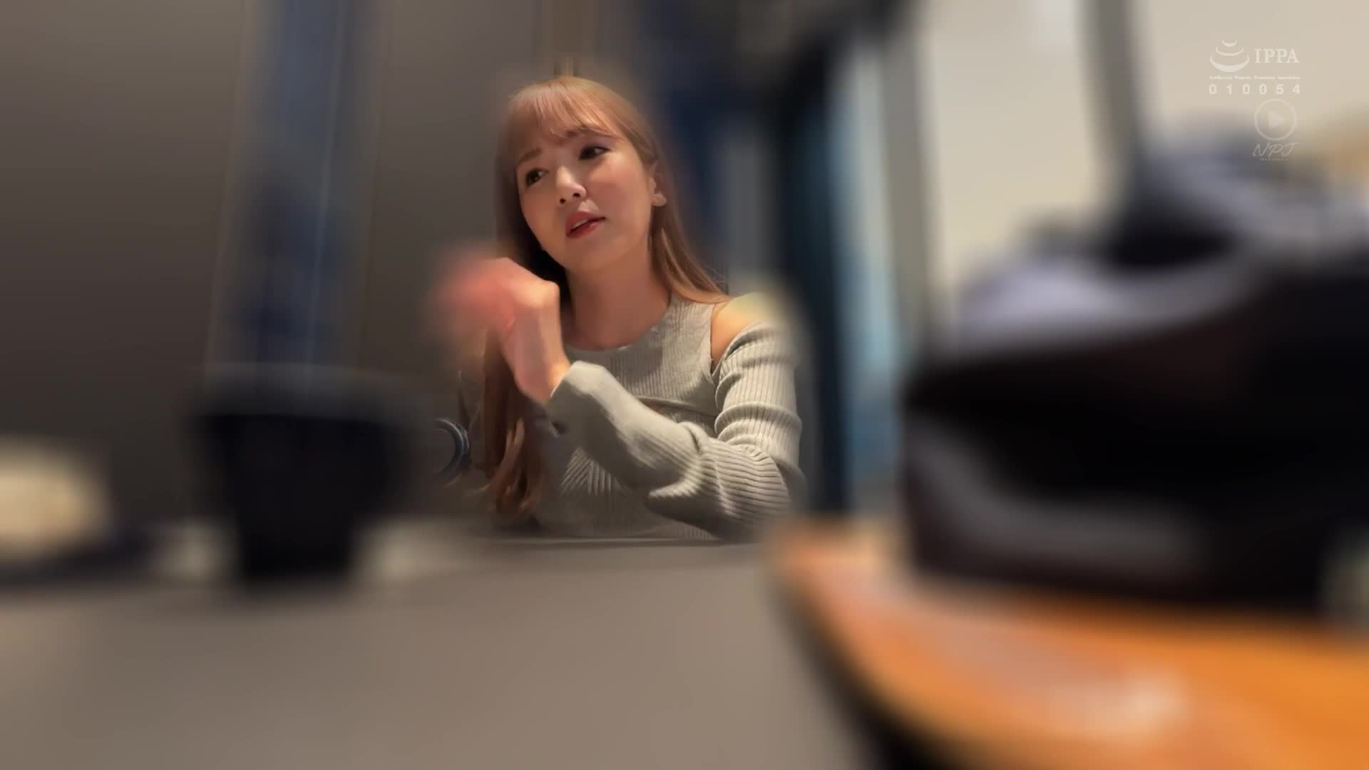 「脱下衣服我就入会！」被带进多层次销售女性旅馆，被迫生肉搏计数，与劝诱的人妻绫香发生关系。 - AV大平台-中文字幕,成人影片,AV,国产,线上看