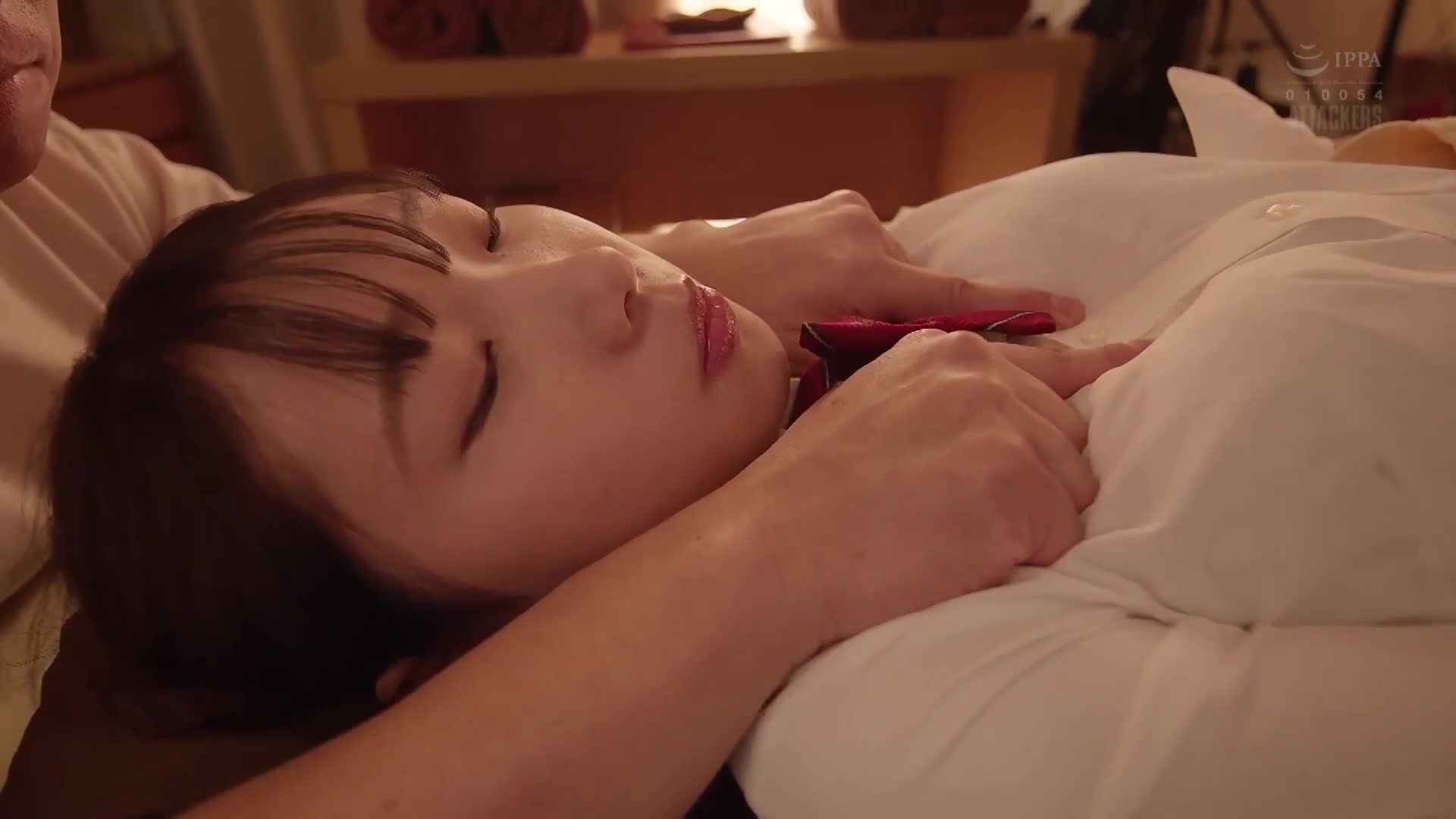 中年整体师诱惑敏感部活美少女陷入猥亵性感按摩的诱惑 透美彼方 - AV大平台-中文字幕,成人影片,AV,国产,线上看
