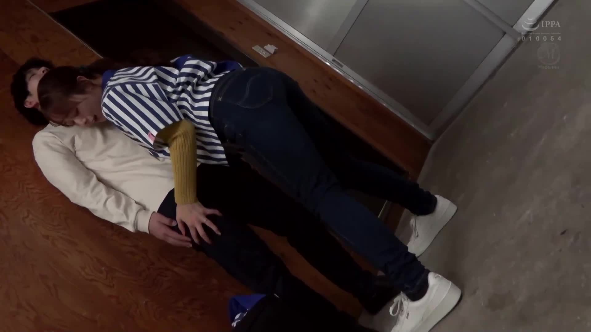 周三的深夜兼职帮我忘记疲惫的丈夫，与年轻的充满活力的兼职男孩在中出不伦中沉溺直到天亮。白石茉莉奈 - AV大平台-中文字幕,成人影片,AV,国产,线上看