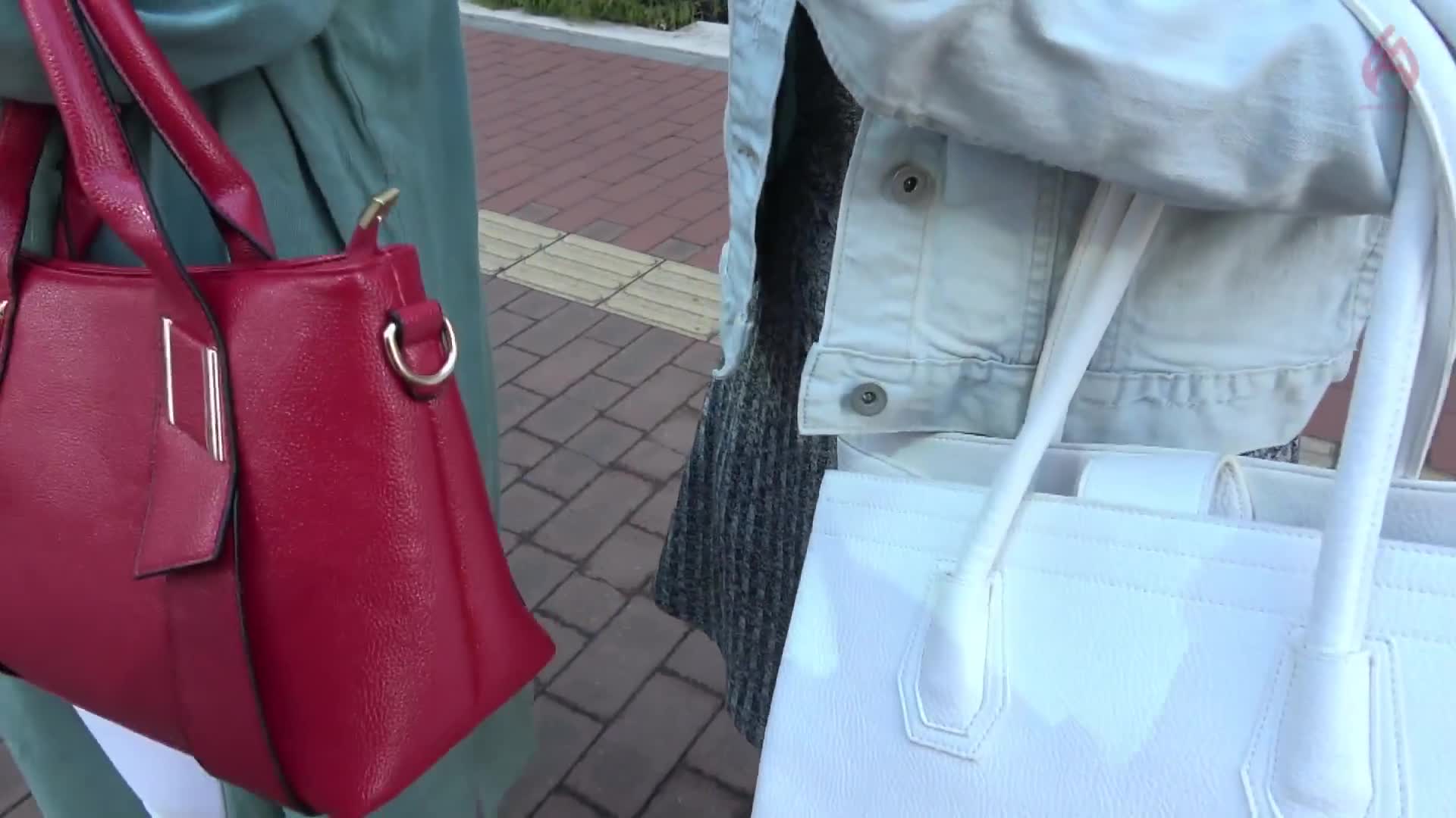 母娘繚乱！熟々なお母さんとピチピチな娘さんではどちらにします？う～んできれば親子丼で！ 4時間BEST vol.3 - AV大平台-中文字幕,成人影片,AV,国产,线上看