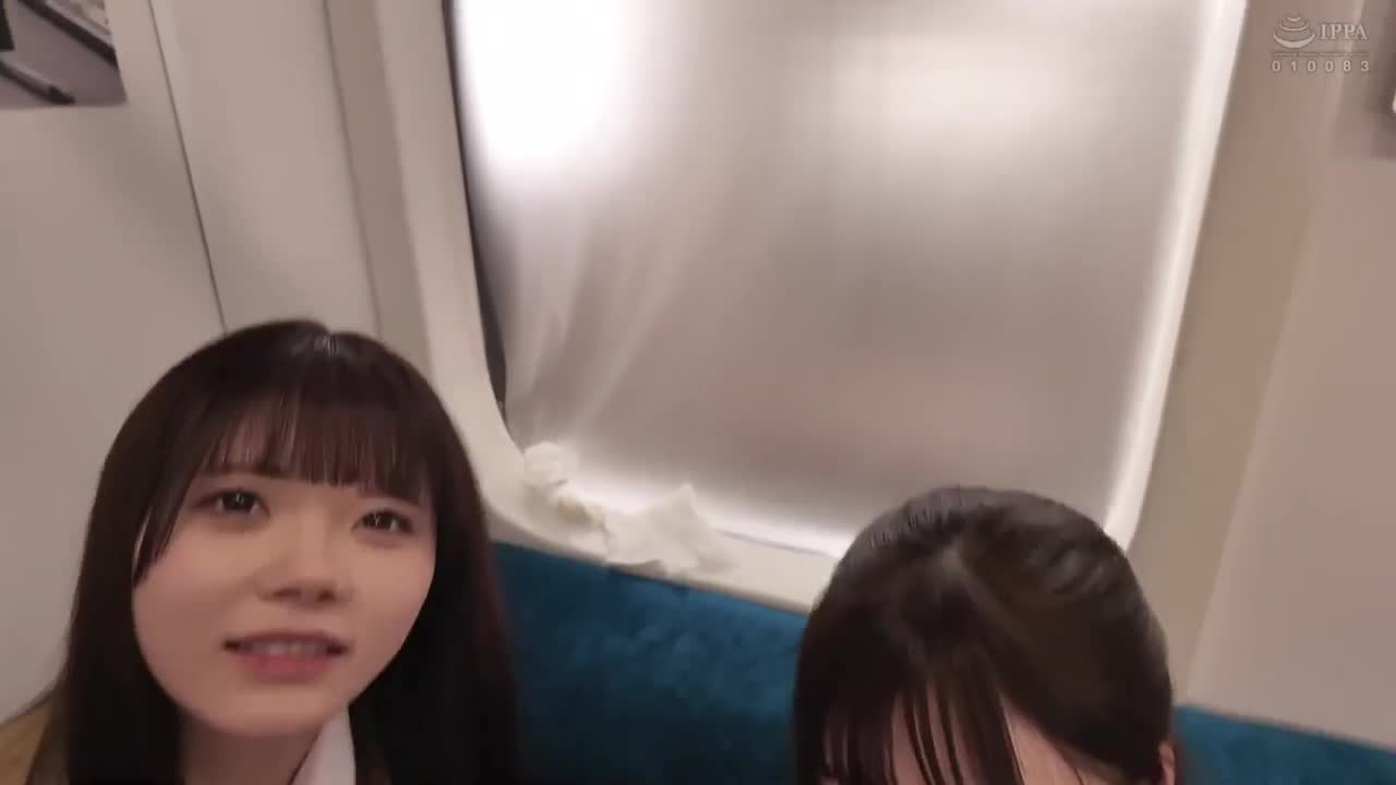 一般男女监控AV 亲密的女子○校生限定 心跳加速的逆痴●挑战！偷偷在其他乘客不知情的情况下展示内裤、舌吻、手交、口交！在激烈的任务下升级的J○们偷偷在电车上进行性行为！逆向3P生中出特别篇！ - AV大平台-中文字幕,成人影片,AV,国产,线上看