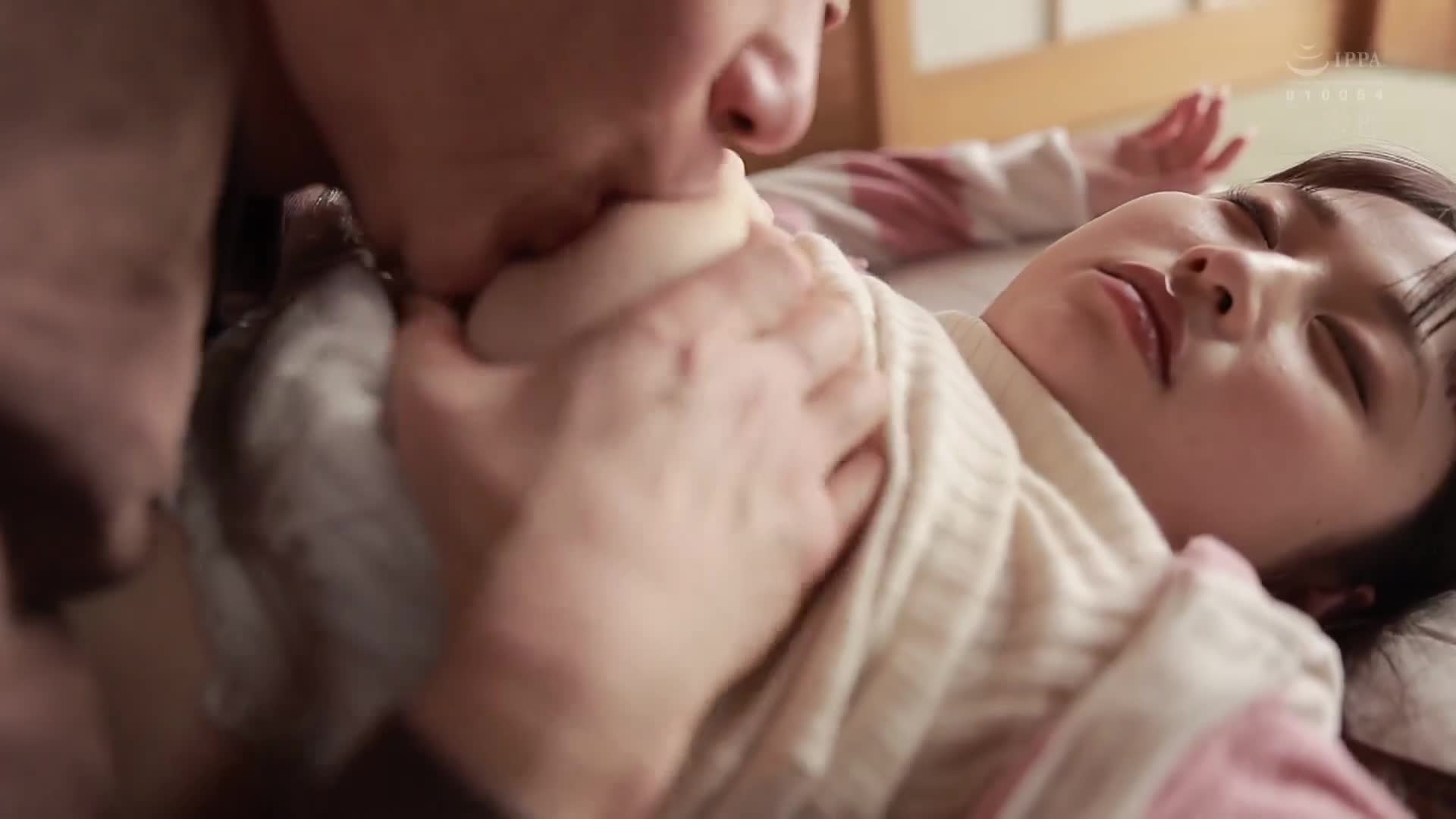 「愛娘のように可愛がっていた近所の巨乳ちゃんが人妻になっていたなんて絶対に許せない！！」異常な片思いが爆発したオヤジの狂気の監禁緊縛にて 水原みその - AV大平台-中文字幕,成人影片,AV,国产,线上看
