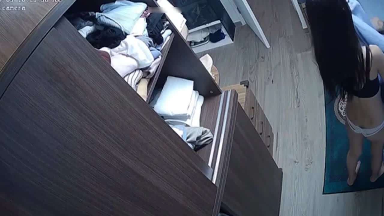 家庭摄像头精选之「最美小姐姐」做爱换衣全纪录-富家少妇白虎骚货，独龙肛塞喜欢内射 - AV大平台-中文字幕,成人影片,AV,国产,线上看