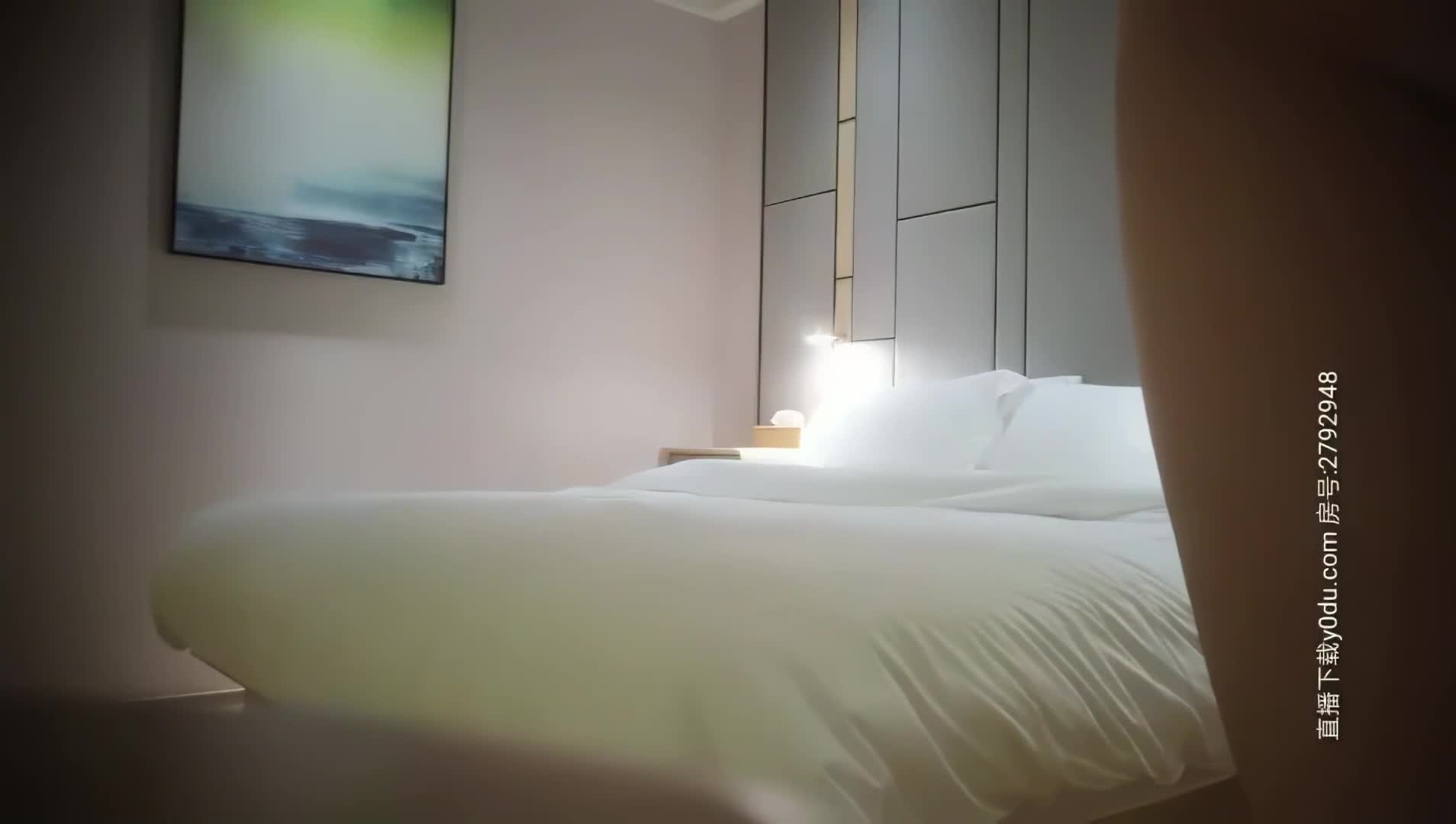 约了个牛仔裙萌妹子，坐在身材摸奶调情镜头前口交特写，骑乘侧入大力猛操呻吟 - AV大平台-中文字幕,成人影片,AV,国产,线上看