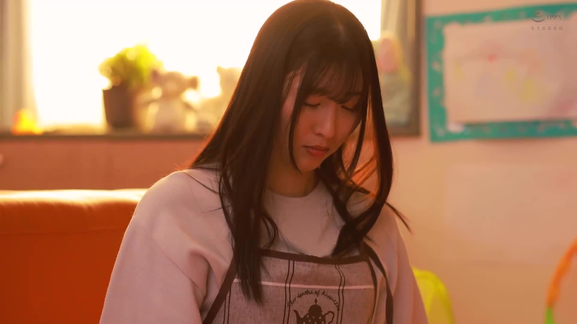 忙于接送孩子和购物的轻马车妻子A女士每天与打工的大学生（39岁居住在町田市/母亲）沉迷于汽车性爱两人 藤咲紫 - AV大平台-中文字幕,成人影片,AV,国产,线上看