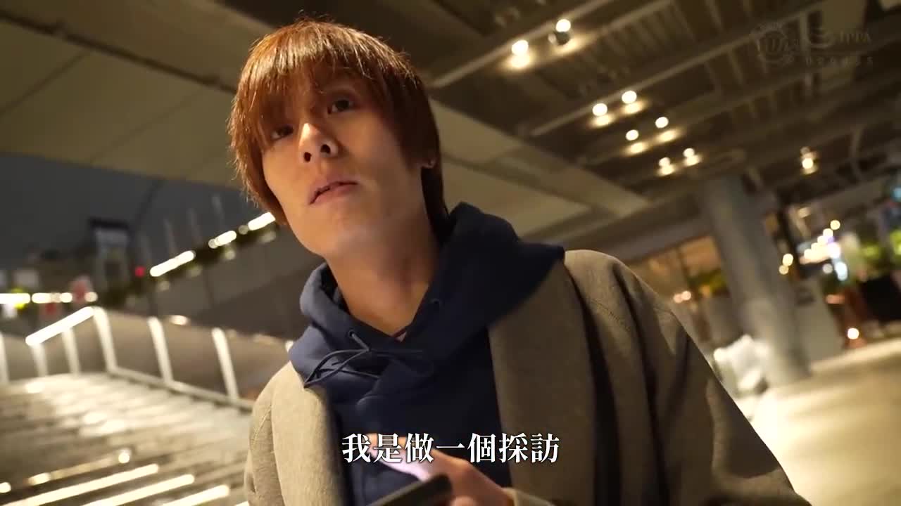 【超美臀辣妹】爬进熟睡男友旁边的蒲团，来一场超慢NTR性爱！ ！放荡女郎会细心奢华地为你服务！丰富的舌吻！你一定会因为慢速活塞女牛仔的麻木快感而痛苦地晕倒！压低声音，激烈射精！ ！ [她无法停止调皮] 春阳萌... - AV大平台-中文字幕,成人影片,AV,国产,线上看