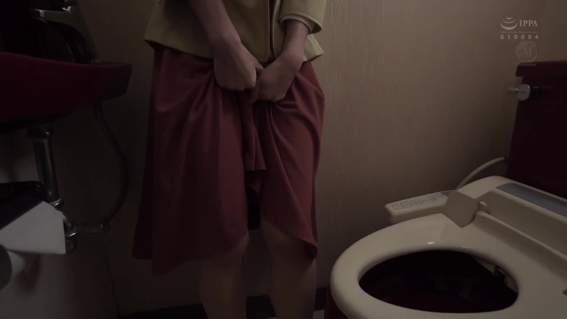 母亲带来的未婚夫竟然是我曾经的恋人。在无法忘怀的中出不贞的欢乐中，我再次堕落了―水户香奈 - AV大平台-中文字幕,成人影片,AV,国产,线上看