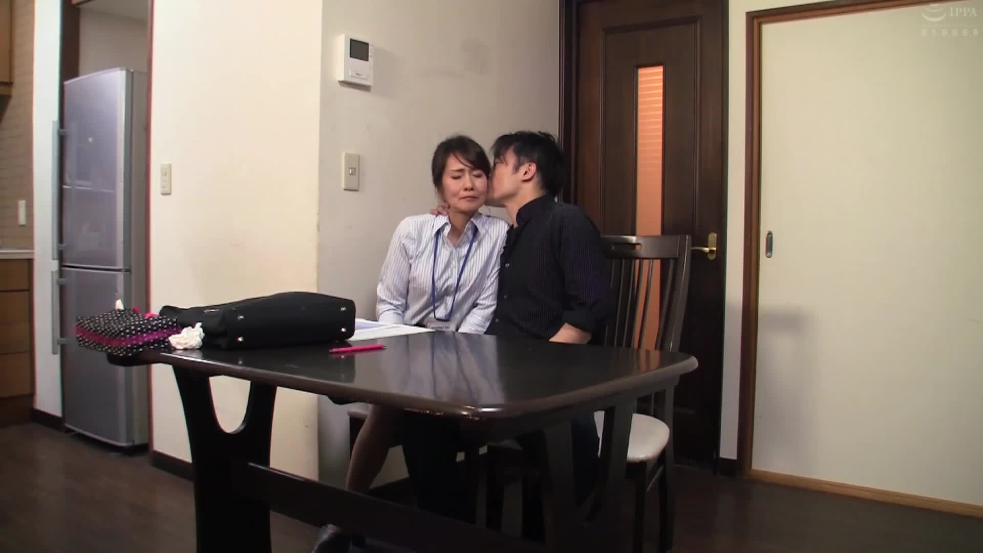人妻生保レディ 秘密の枕営業 180分 - AV大平台-中文字幕,成人影片,AV,国产,线上看