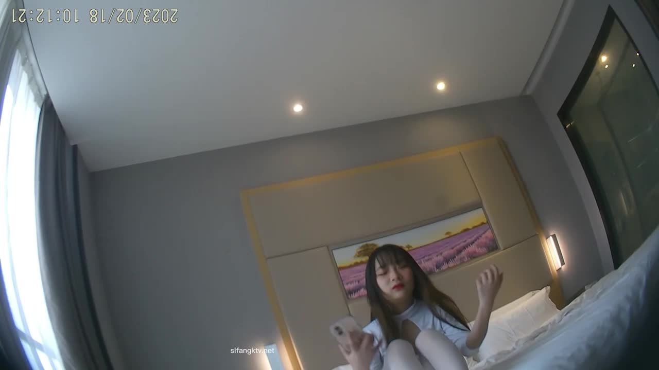 重庆大二学妹赚外快模特群顶格约拍完结篇~被摄影师蹭B抠B掰B加钱潜规则 - AV大平台-中文字幕,成人影片,AV,国产,线上看