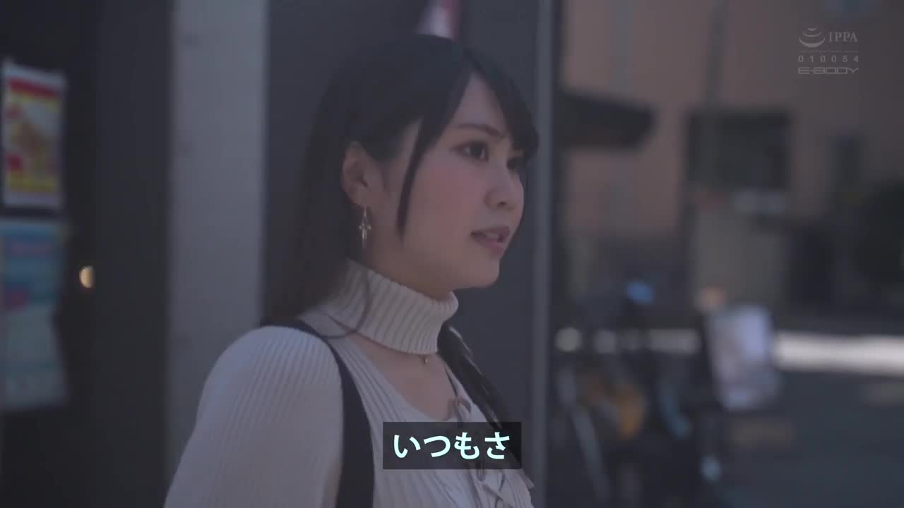 「虽然是想当导演，但其实我一直想成为女演员」 三年经验的不起眼助理导演国森亚里沙 大变身以AV女优身份出道！ - AV大平台-中文字幕,成人影片,AV,国产,线上看