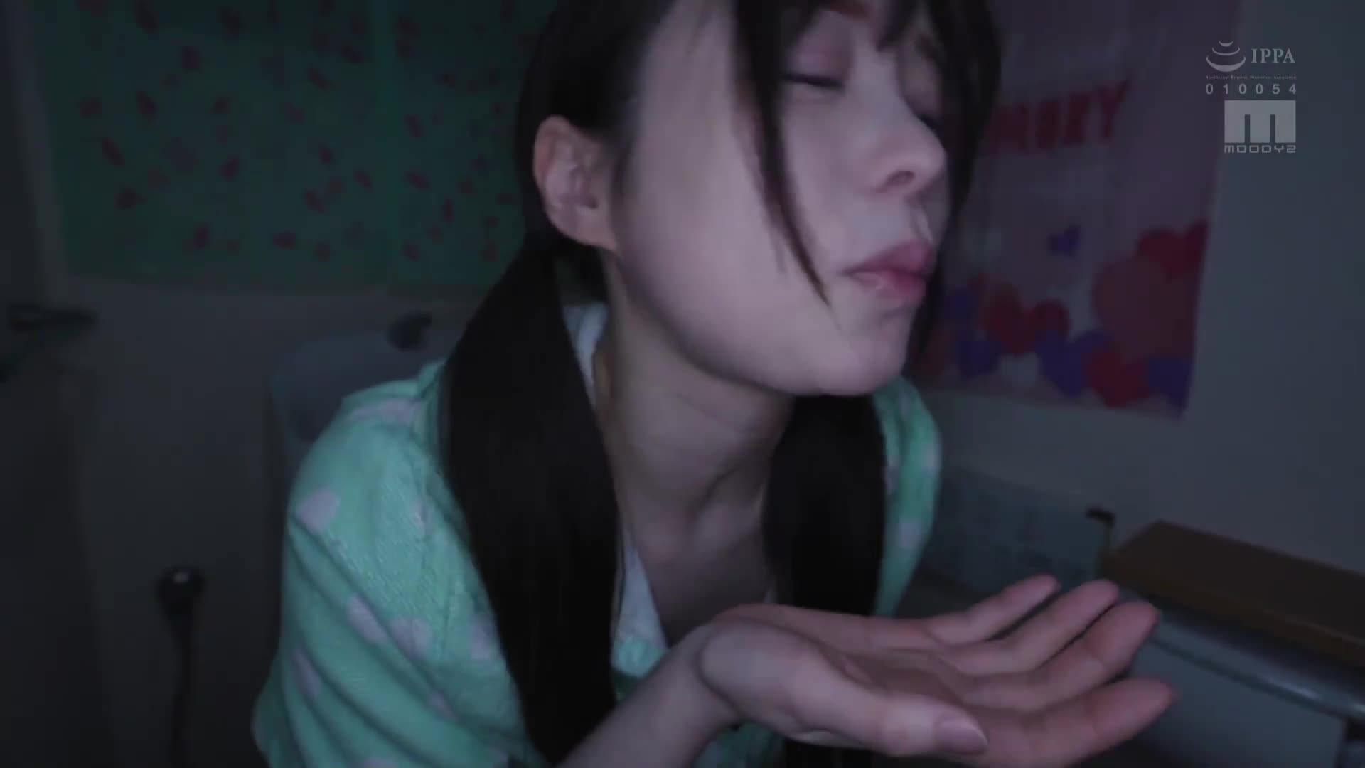 「如果喜欢我，就作妳姐姐作不到的喉交吧。」开发太爱我的女友妹妹喉咙，露出笑容咕噜咕噜地咽下12次精液 天马唯 - AV大平台-中文字幕,成人影片,AV,国产,线上看