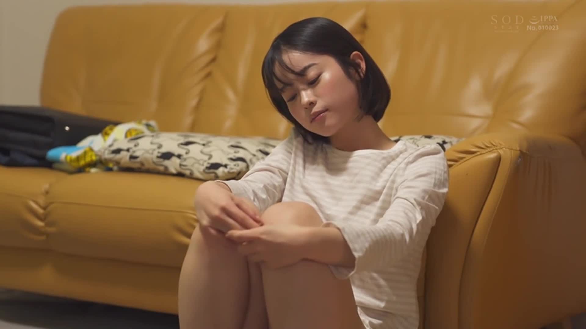 托儿所的漂亮保育员和他秘密会面，并发生了性行为。 MINAMO - AV大平台-中文字幕,成人影片,AV,国产,线上看