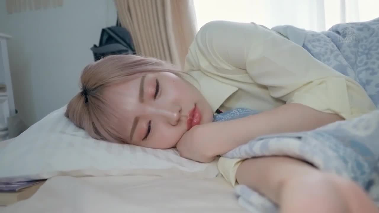 我的阴茎和嘴唇在甜蜜的舌吻骑乘位中融化，被淫荡的女孩甜蜜调教 春阳萌花 - AV大平台-中文字幕,成人影片,AV,国产,线上看