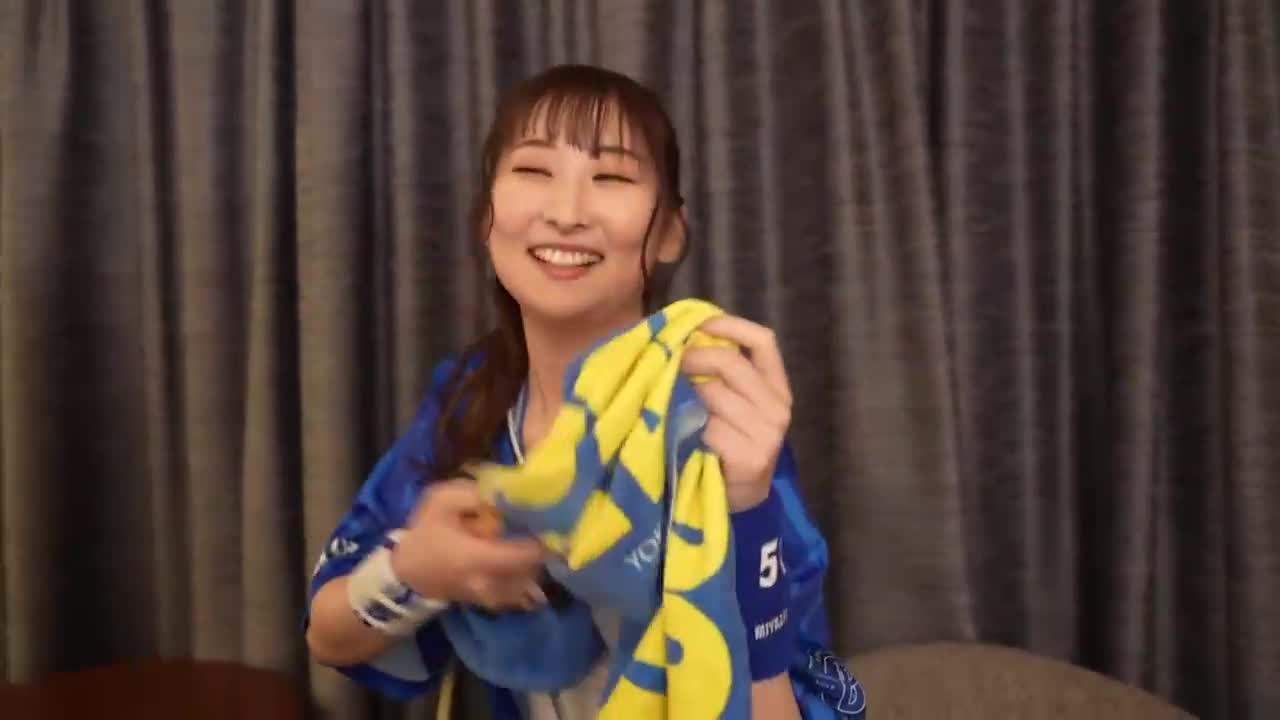真的很软，第一枪。第2072章 横滨大女神，不是大魔神！ ？看完比赛就去追上瘾的女孩吧！她的棉花糖胸部令人无法抗拒！她是一个非常调皮的女孩！和这个女孩在一起你不可能不上瘾！ - AV大平台-中文字幕,成人影片,AV,国产,线上看