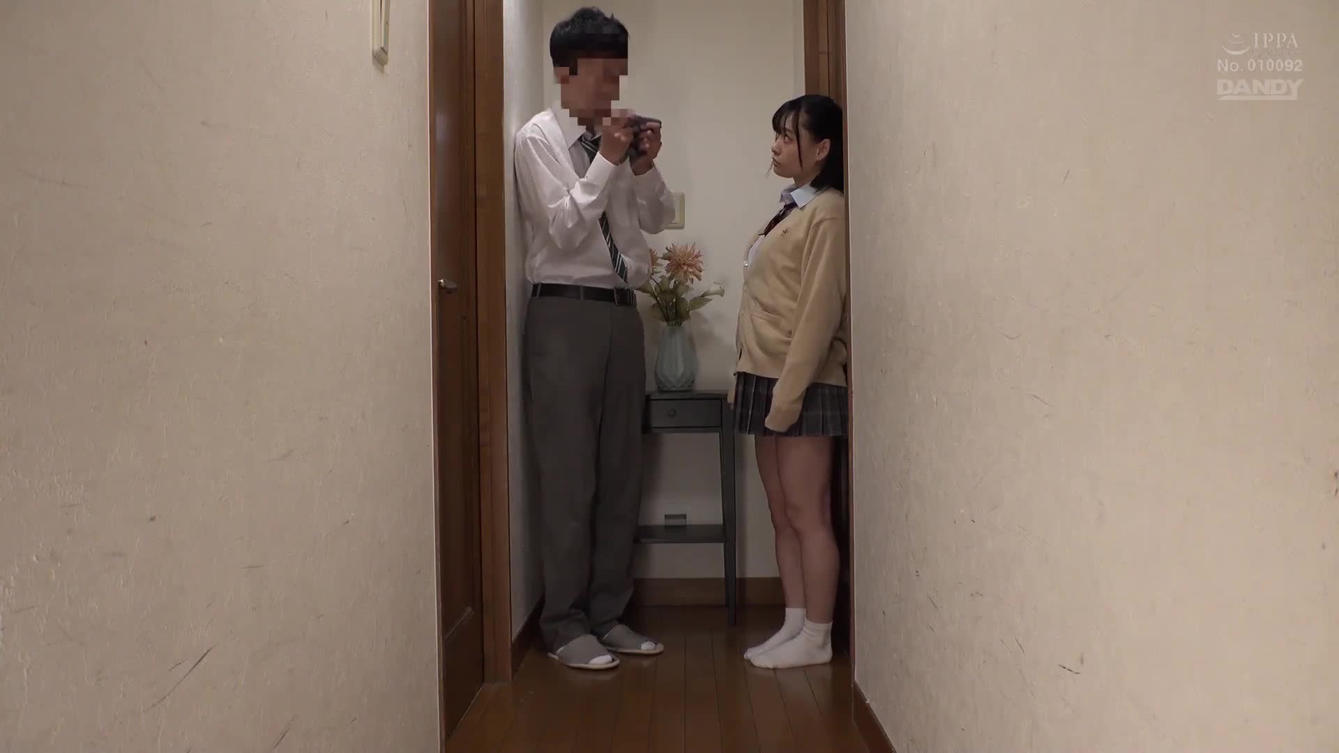 ヤリマン義妹の脱ぎたてパンツの匂いを嗅いでいるのが見つかって怒られるかと思ったら…「そんなに好きなら直接嗅いでみる？」どこでも顔騎されるようになりました - AV大平台-中文字幕,成人影片,AV,国产,线上看