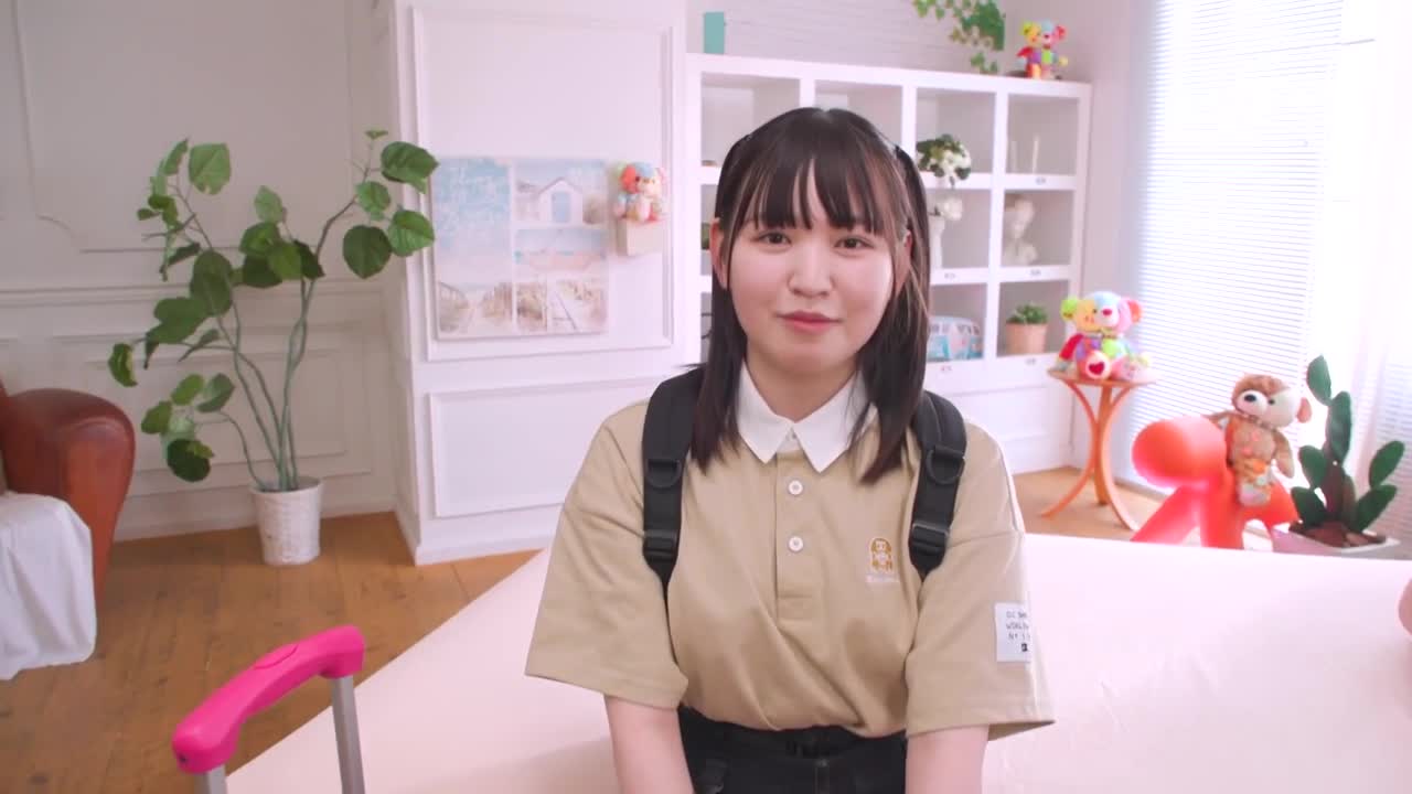 来自名古屋的超级正能量新人AV女优，虽然只有三人的经验，但自信满满，什么都相信，憧憬着她的名古屋女孩，从名古屋出发前往东京出道。她自豪的无手口交技巧也相当不错，但最让男优们兴奋的是她肥美的大屁股，紧紧地... - AV大平台-中文字幕,成人影片,AV,国产,线上看