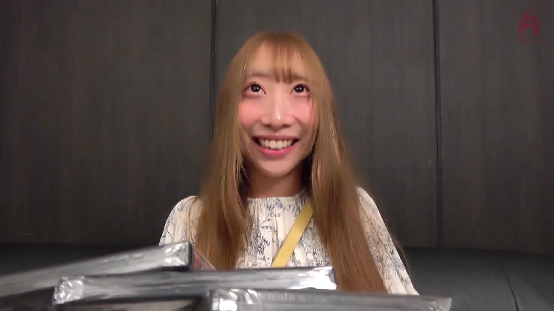 街角調査！AV動画を鑑賞させた欲求不満な人妻は必ずヤレる！ すでにオマ〇コはビチョ濡れ欲情決壊！？「この動画と同じことしてみたいです…」Vol.02 - AV大平台-中文字幕,成人影片,AV,国产,线上看