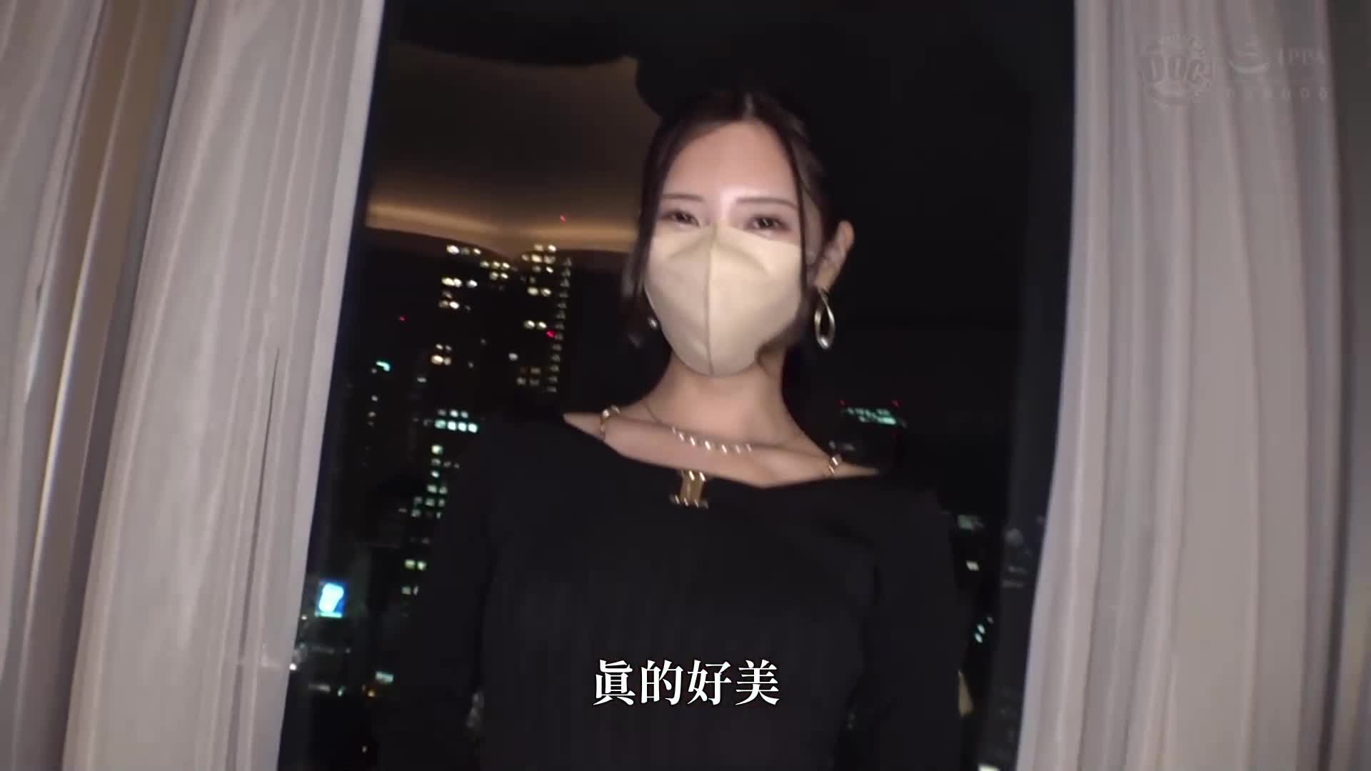 [VIP会员点播]  【NTR嗜好：在丈夫面前干老婆】受虐狂苗条美女在丈夫面前干她！用强烈的深喉刺激喉咙后部！而且，用手指刺激阴道后部，大量潮吹，穿着变态服装，兴奋到了极点！ - AV大平台-中文字幕,成人影片,AV,国产,线上看