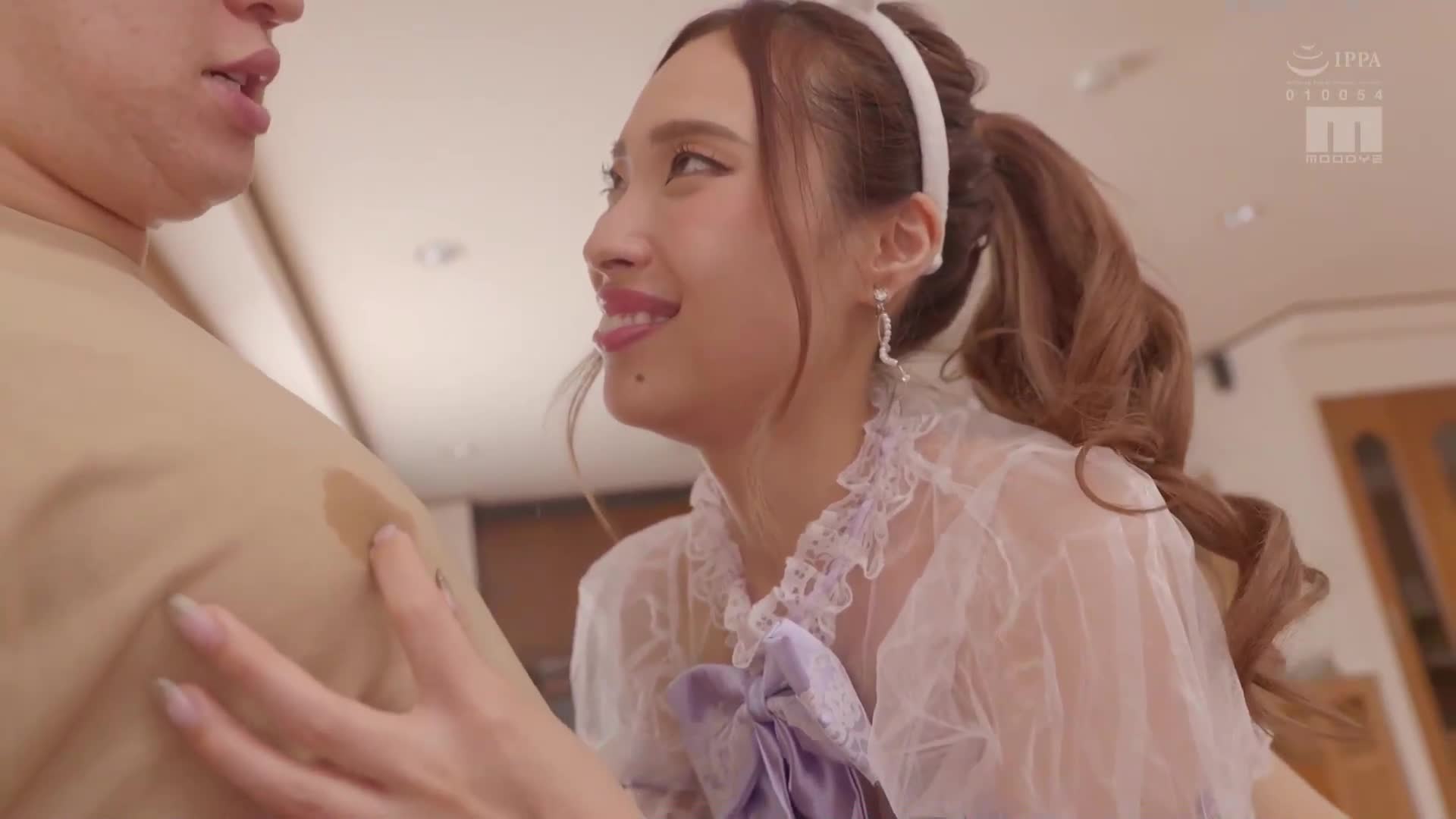 嘿，你姐姐在风俗网站上穿着反向兔女郎装...！ ？ ～超级淫荡的女孩姐姐的机关枪淫语和乳头勃起的种子挤压技巧超级危险～黑木玲奈 - AV大平台-中文字幕,成人影片,AV,国产,线上看