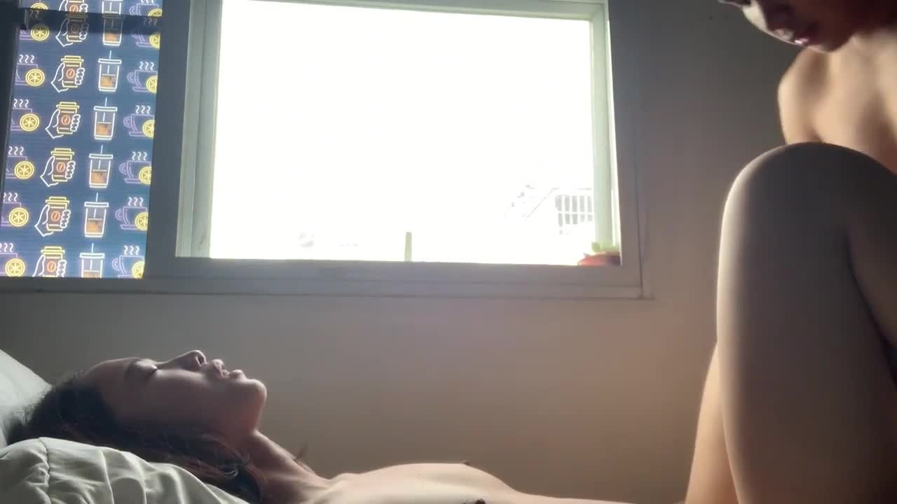 新加坡华裔学妹【Rayen】泄露好身材和男友啪啪，好嫩的屁股蛋~邻家妹子长得还不错和男友激情~奶子很极品~非常骚喜欢男友用全力顶进去很深 - AV大平台-中文字幕,成人影片,AV,国产,线上看