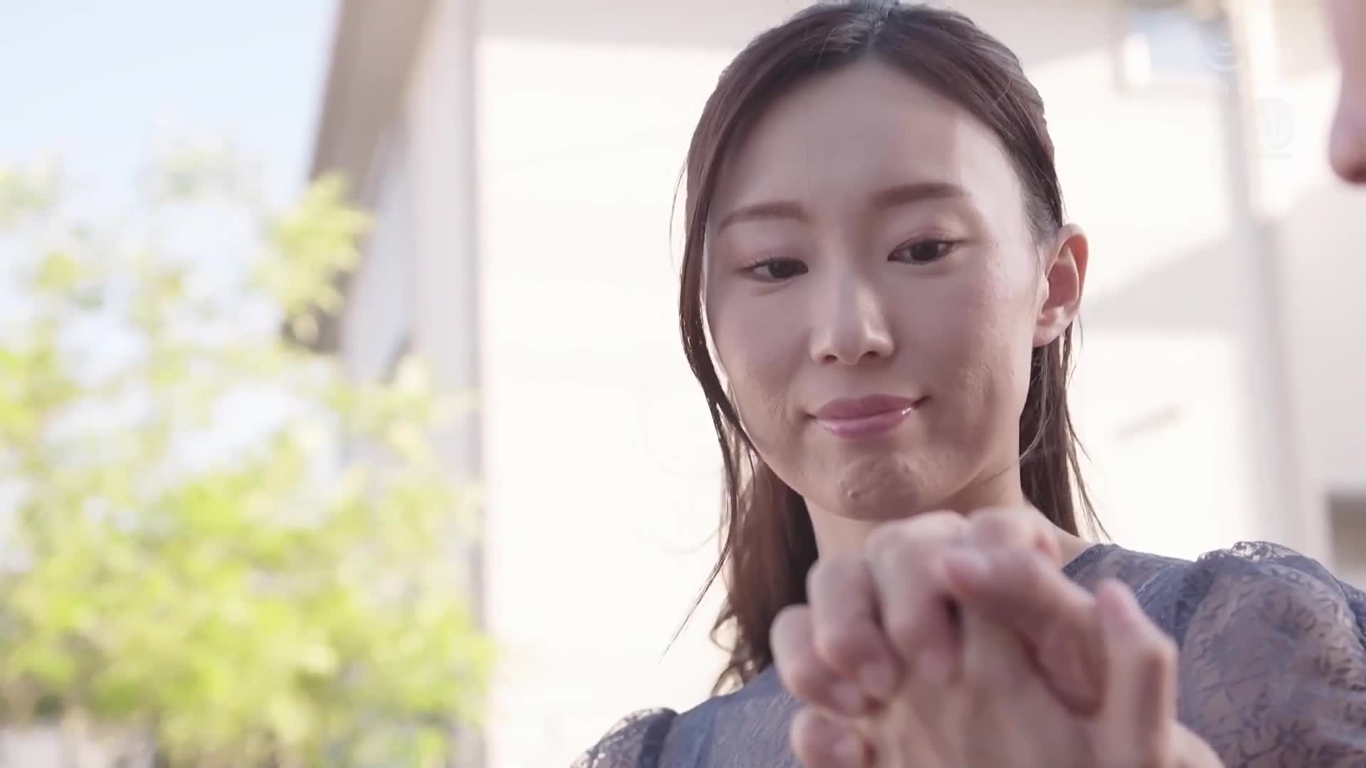 毕业典礼后...献给长大的你的继母的礼物―。小野六花 - AV大平台-中文字幕,成人影片,AV,国产,线上看