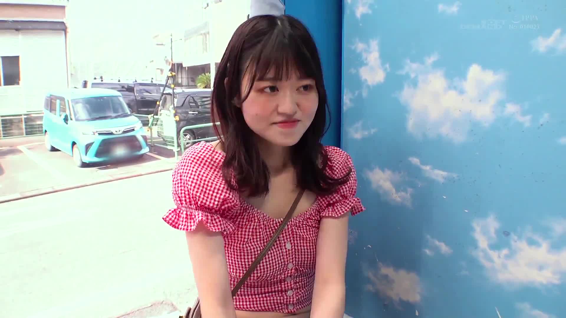 【オフショル女子限定】初めてのDEEP乳揉み！恥ずかしいけど吐息を漏らしちゃうおっぱい敏感娘は生ち〇ぽだって受け入れちゃう？？鎖骨の綺麗な素人娘・らんちゃん編 - AV大平台-中文字幕,成人影片,AV,国产,线上看