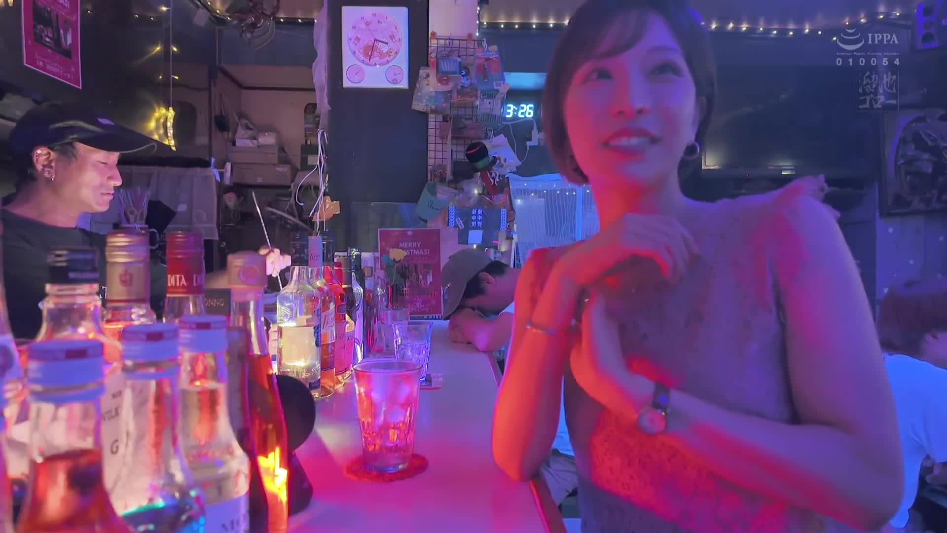1周年纪念...想要喝醉醺醺地大量做爱～！ ！ 专属 梦实佳苗×酒醉狂欢逆勾引酒吧巡回 - AV大平台-中文字幕,成人影片,AV,国产,线上看