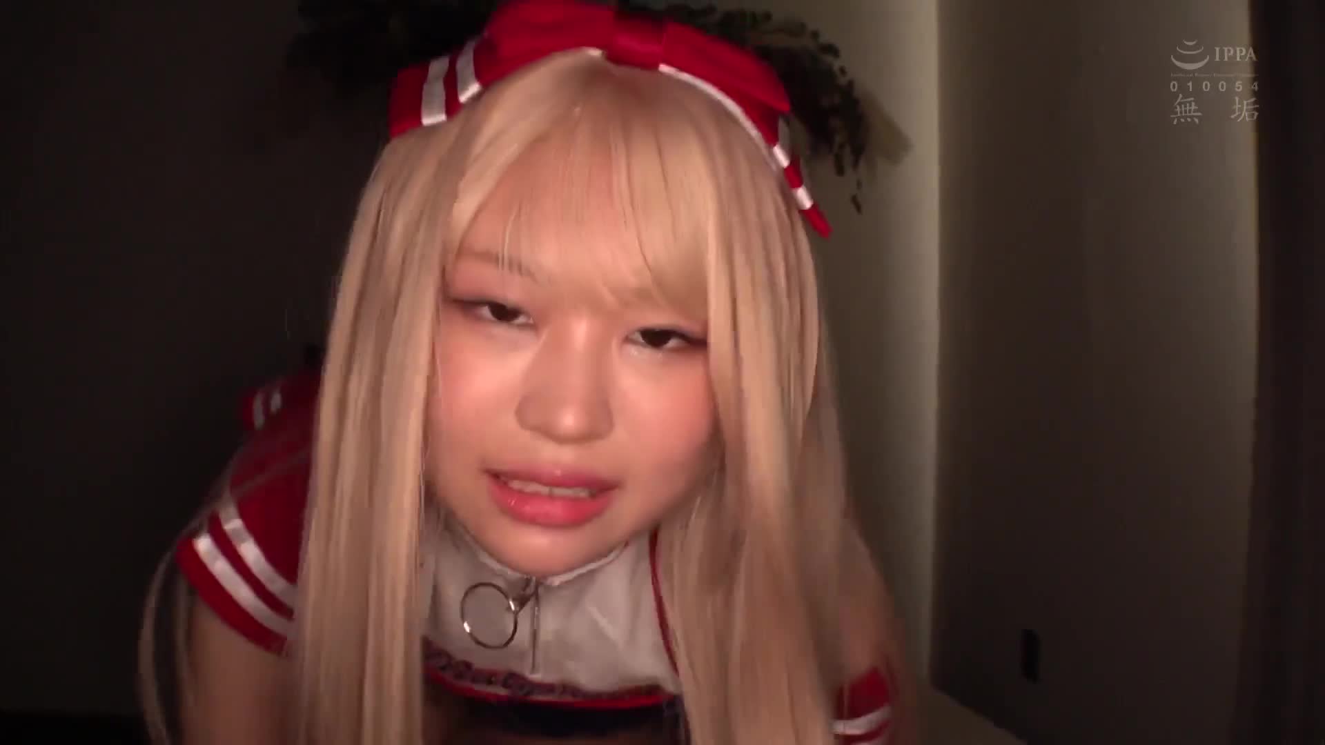 挑衅中年男人的清纯系变态Cosplayer 秘密的痴女私下约会，用中出和穿着服装的Cosplay性爱挤出精液，真正的名器淫乱女孩。糸井亚里沙 - AV大平台-中文字幕,成人影片,AV,国产,线上看