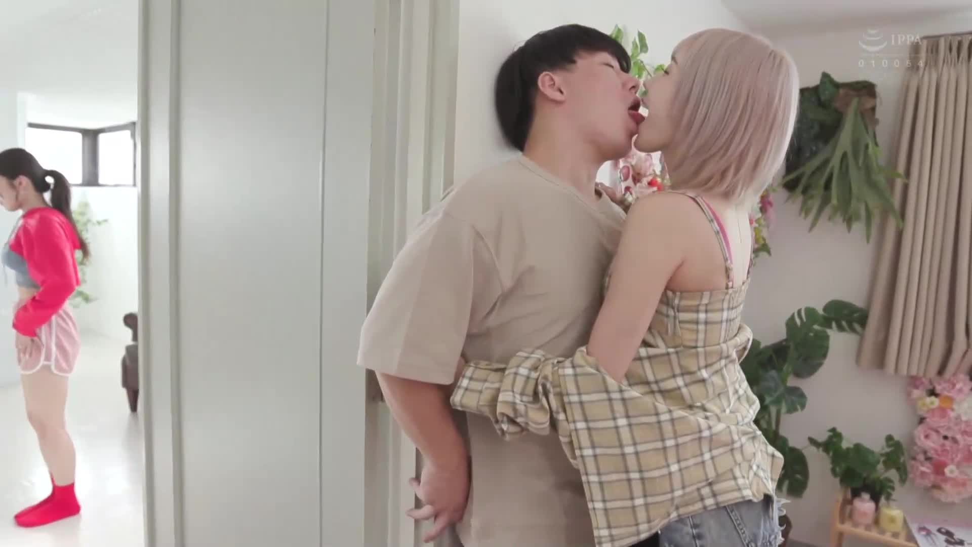 女友的姐姐诱惑我，巨乳和中出是可以的 春阳萌花 - AV大平台-中文字幕,成人影片,AV,国产,线上看