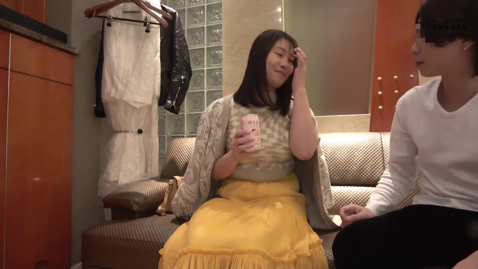 しな(23)素人ホイホイZ・素人・ドキュメンタリー・ハメ撮り・お姉さん・高身長・巨乳・潮吹き・顔射 - AV大平台-中文字幕,成人影片,AV,国产,线上看