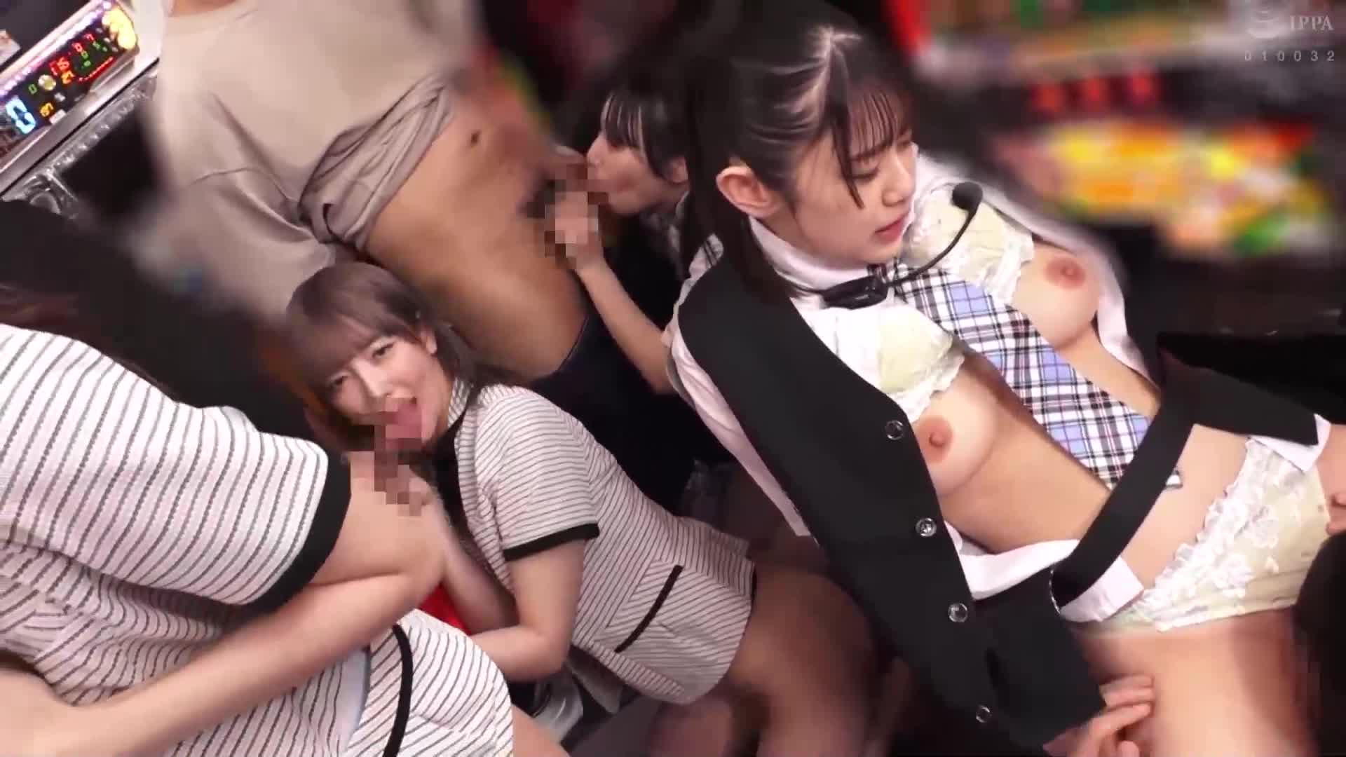 与任何人都可以无限插入！老虎机编：那家店是定额制，玩到饱！插入到饱！如果中奖的话，店内的女性、大厅工作人员甚至是咖啡小姐也都可以... - AV大平台-中文字幕,成人影片,AV,国产,线上看