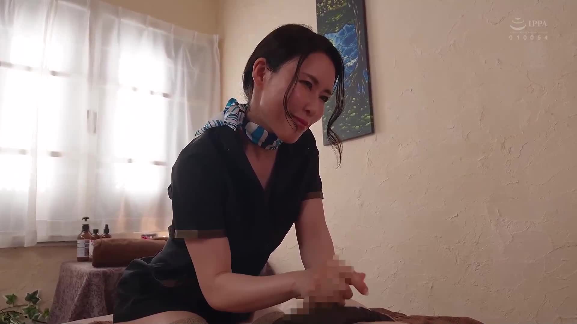 我被隔壁人妻用S型腰摆骑乘式按摩把我的勃起阴茎抽干直到多次射精的7天。水野优香 - AV大平台-中文字幕,成人影片,AV,国产,线上看