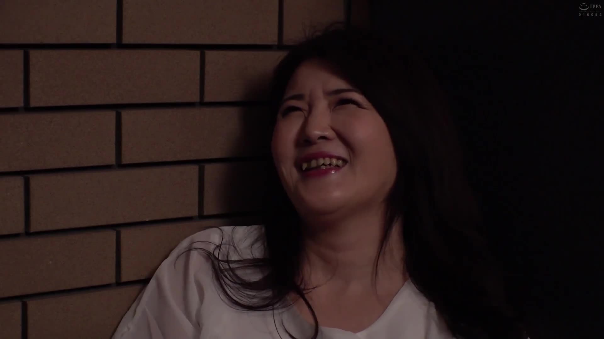 現場スタッフもビックリ！エロすぎた熟女女優たち4時間Vol.2 - AV大平台-中文字幕,成人影片,AV,国产,线上看