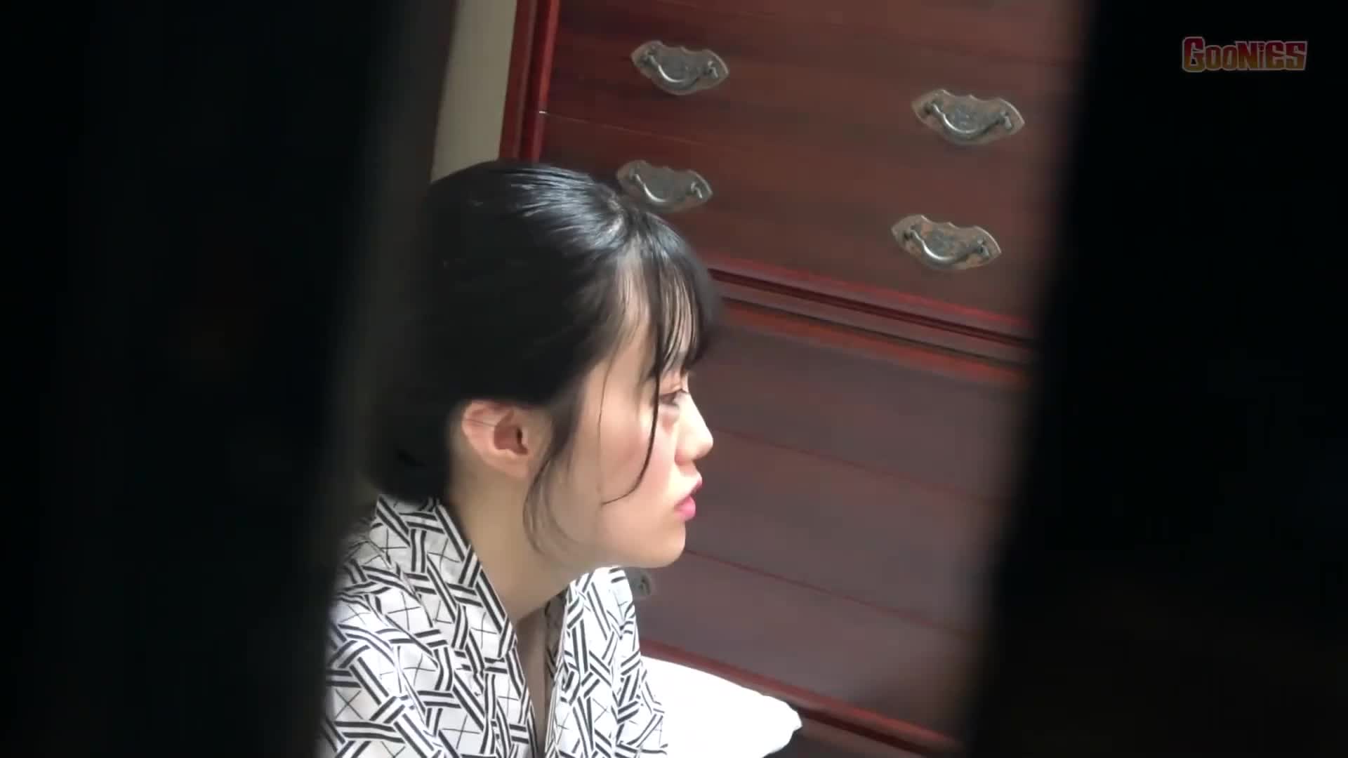 【ムチムチ系巨乳】【スレンダー美人】【色白巨乳】【童顔美少女】【貧乳お姉さん】出張先の温泉旅館でまさかの…会社の手違い！？よりによって大嫌いな上司と相部屋だなんて…最悪！！ - AV大平台-中文字幕,成人影片,AV,国产,线上看