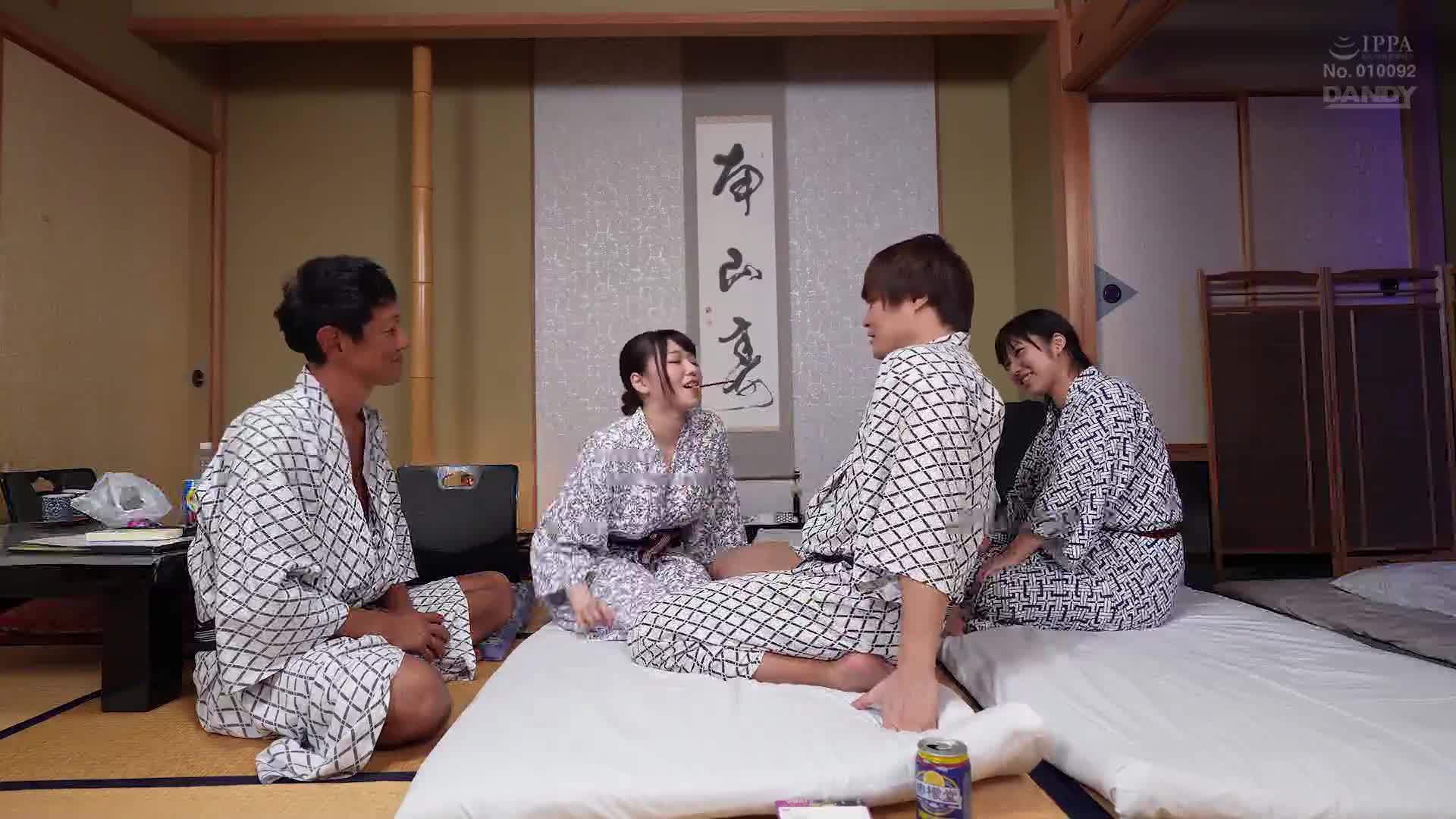 寝取らせ夫の仕業とは知らず王様ゲームで他の男に胸を揉まれ感じていた愛しい妻VOL.2 - AV大平台-中文字幕,成人影片,AV,国产,线上看