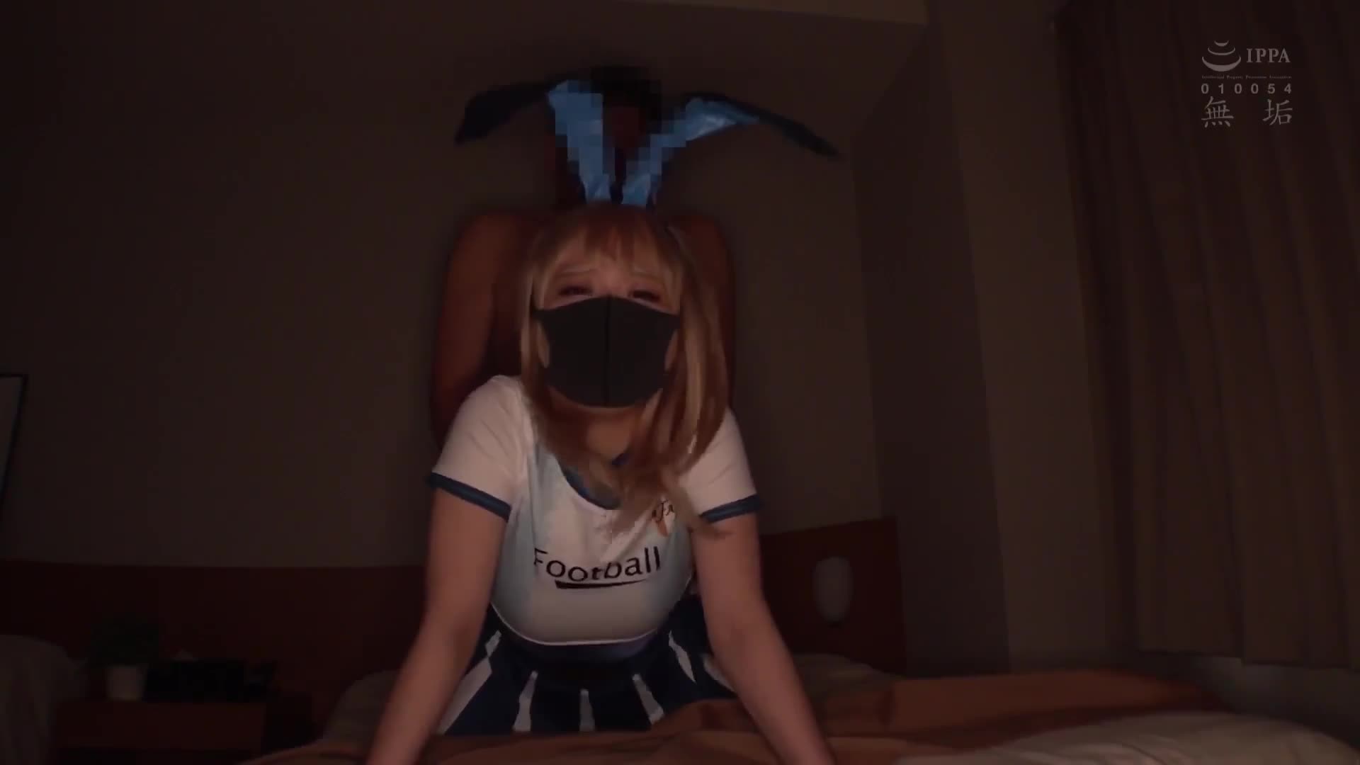 爆乳啦啦队兔女郎 蒸腾的肉体与诱人的身材...戴着口罩的美少女Cosplayer内射私拍性交 白桥里帆 - AV大平台-中文字幕,成人影片,AV,国产,线上看
