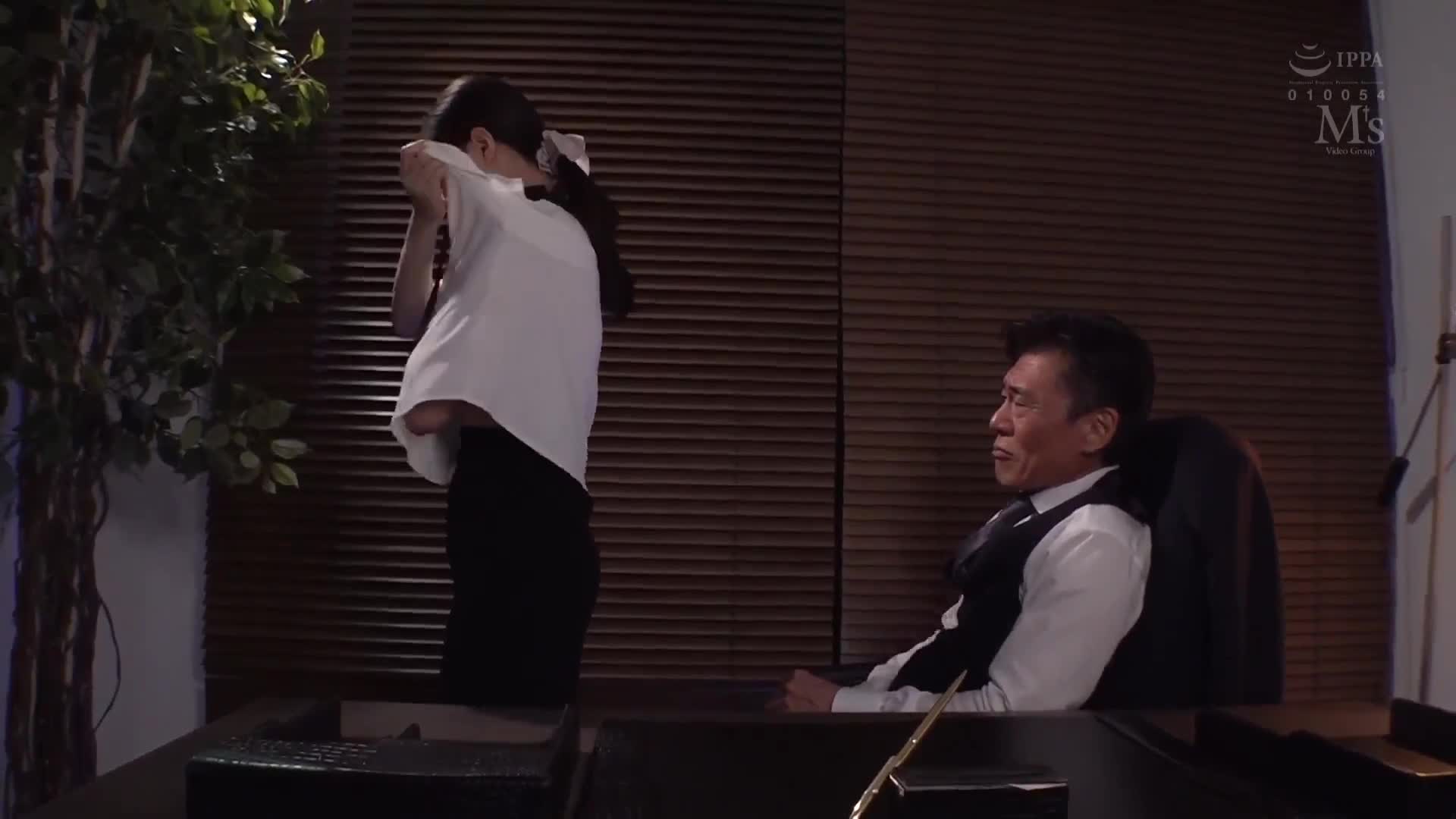 被变态上司每天每天揉搓爆乳，变成乳房高潮的人妻地味OL 滨边栞帆 - AV大平台-中文字幕,成人影片,AV,国产,线上看