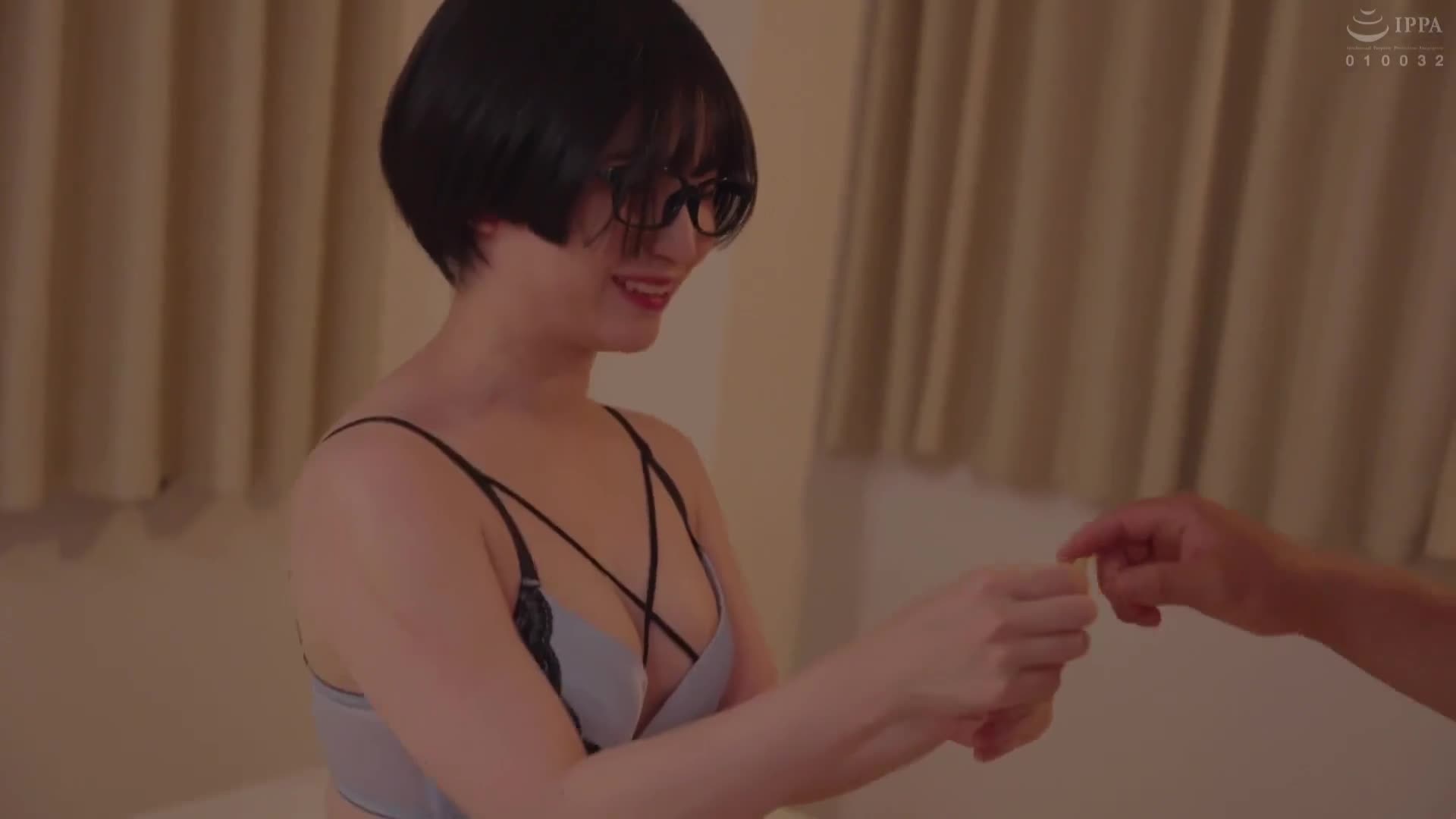 100回フラれた絶望的にモテない俺を憐れんだ彼氏あり女友達が何でもエロい事ヤらせてくれた！！ 実写版 - AV大平台-中文字幕,成人影片,AV,国产,线上看