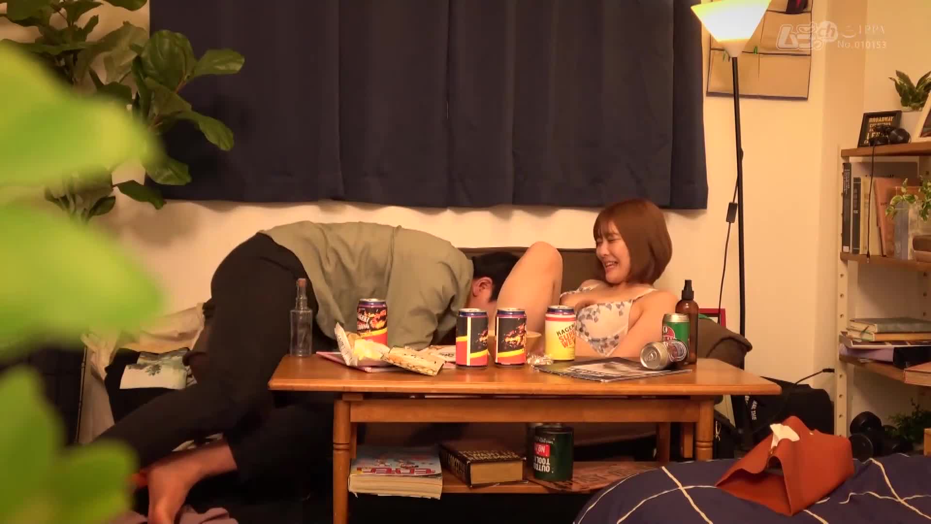 人类观察：害羞的女孩面对大屌就会变成花痴！丰满美女用一夜情唤醒她的性欲 - AV大平台-中文字幕,成人影片,AV,国产,线上看