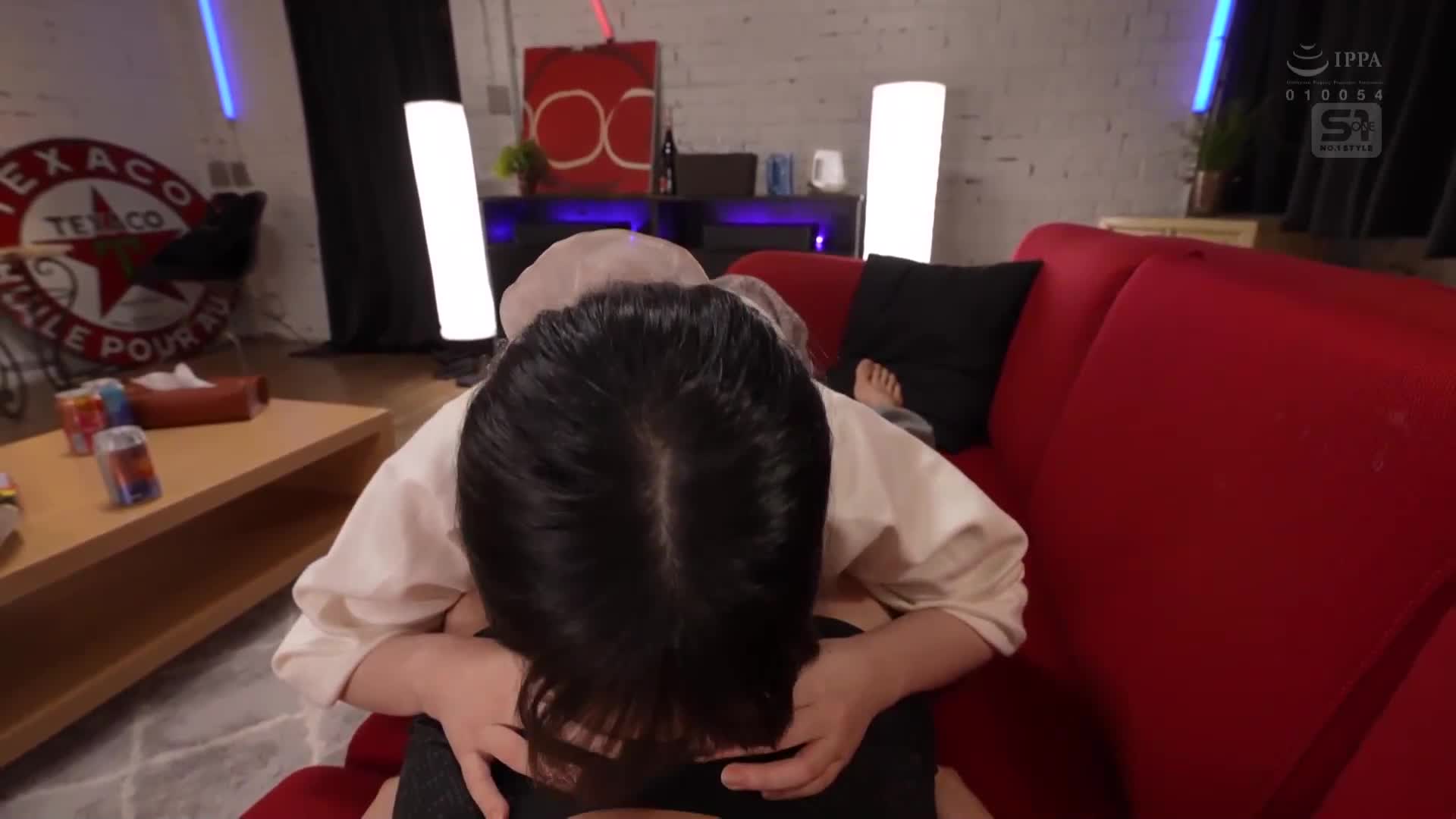 风格和可爱程度都一流的美少女乃坂日和，被射精溅在她甜美的笑容上，这是一个背德且大量的脸部射精自慰支持。 - AV大平台-中文字幕,成人影片,AV,国产,线上看
