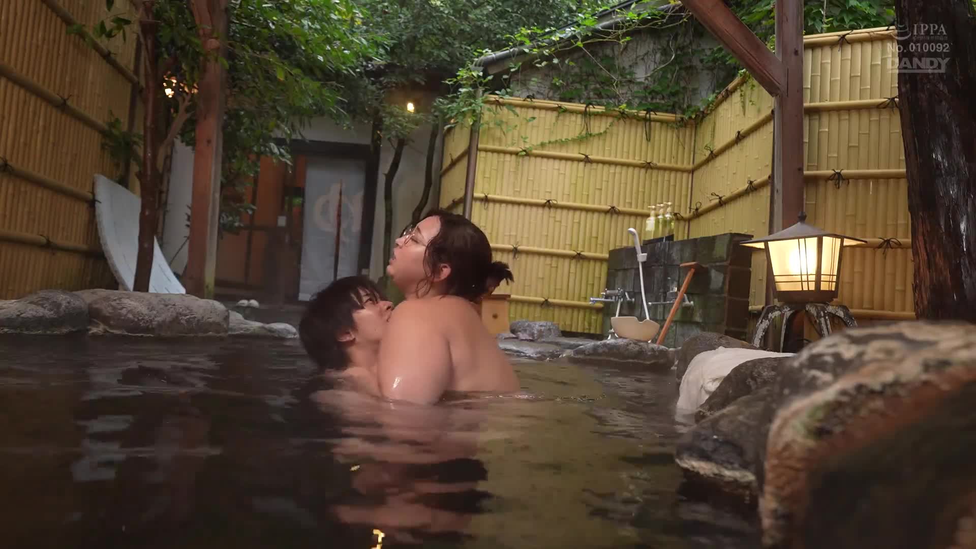 父親がいない間に何度もセックスしたがる性欲が強すぎる義母は絶倫息子の生挿入も拒まないVOL.6 - AV大平台-中文字幕,成人影片,AV,国产,线上看