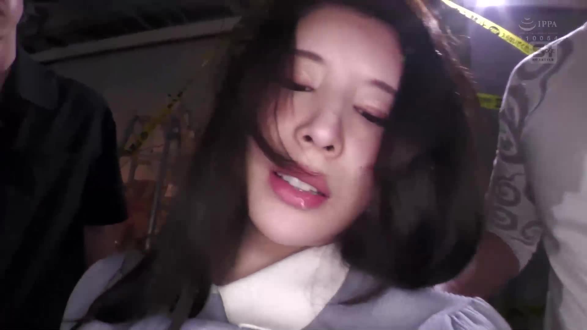 即使穿着制服也能看出K罩杯的魅力，被强●魔盯上，被绑架并浸泡在大量媚药中，过量服用！阴茎中毒之旅大乱交 凪光 - AV大平台-中文字幕,成人影片,AV,国产,线上看
