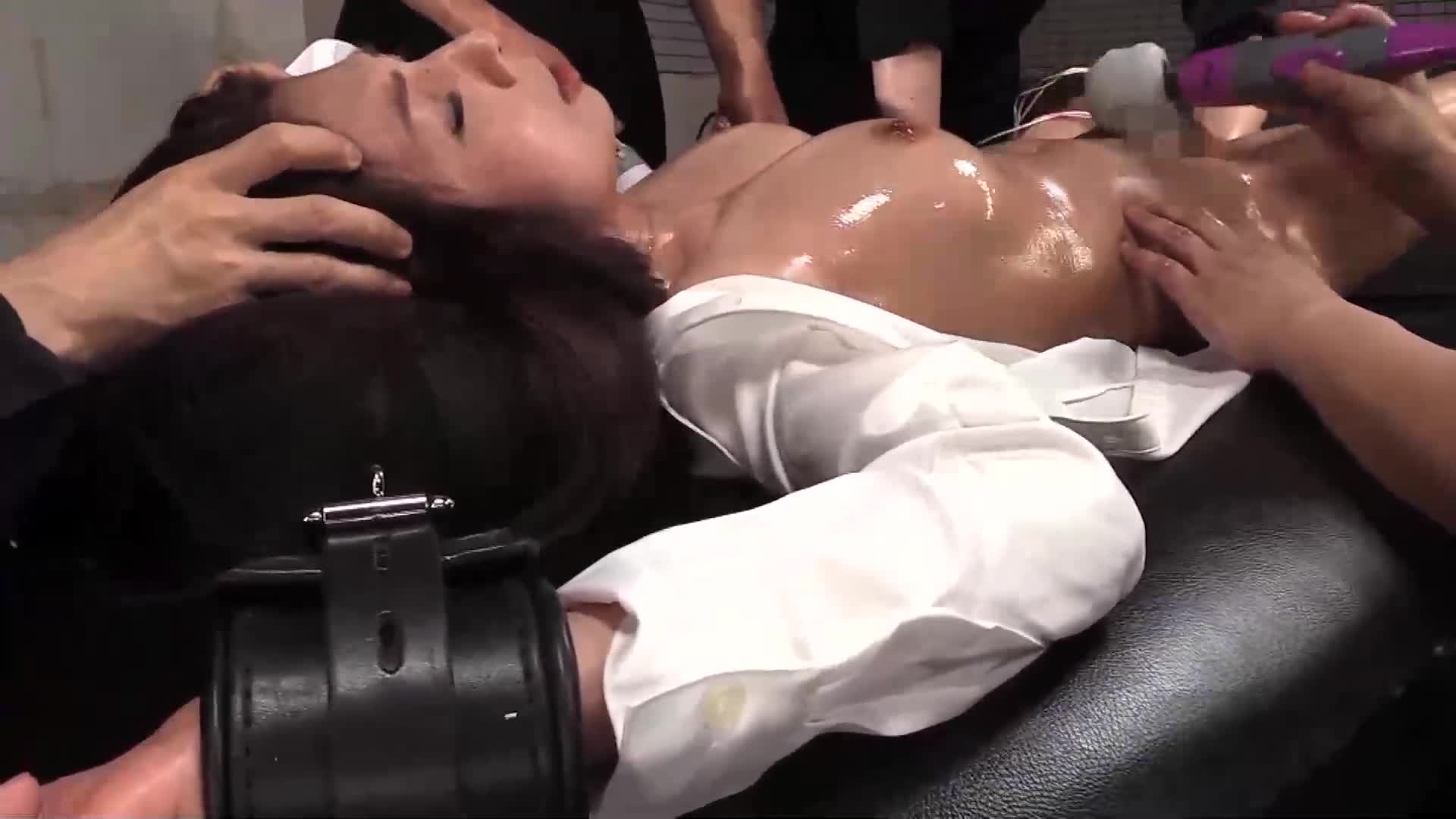 被疯狂男子脱光并沉浸于快乐中成为人偶的女刑警的结局 - AV大平台-中文字幕,成人影片,AV,国产,线上看