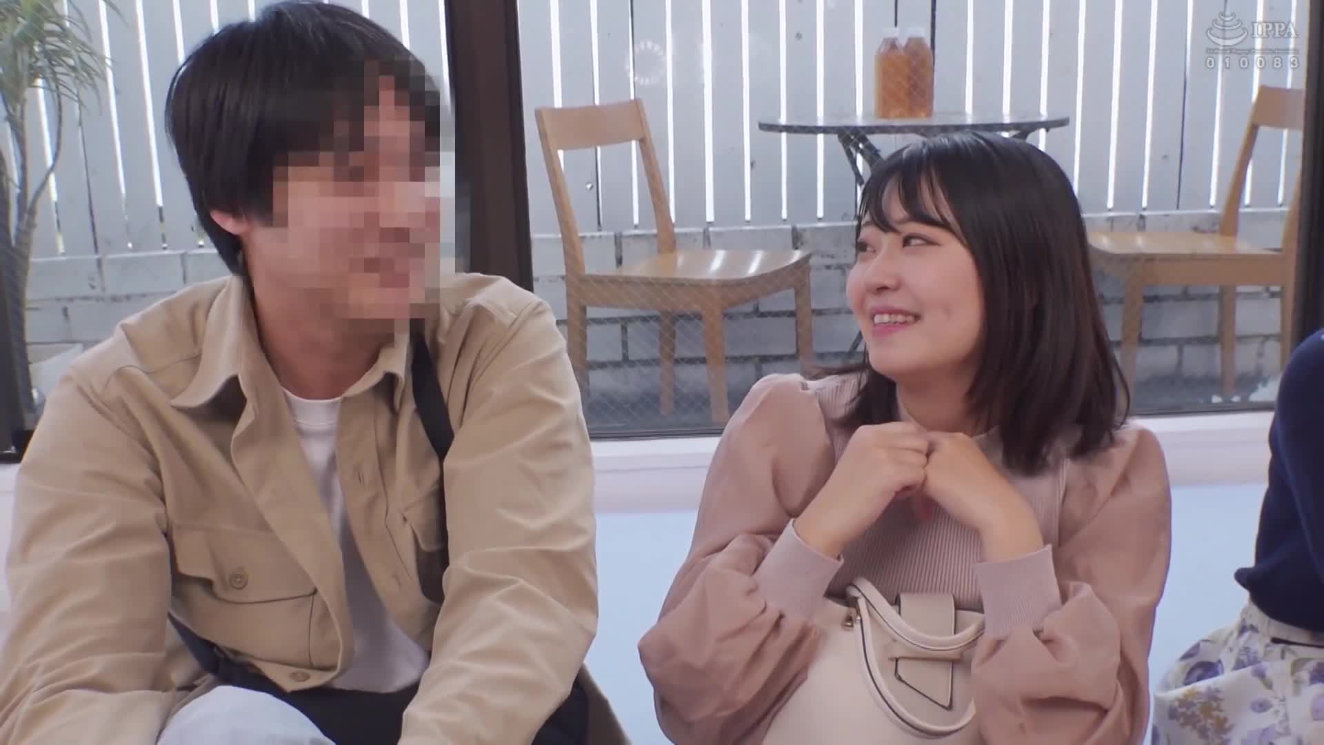 一般男女监控AV 魔法镜里有爱的丈夫们！巨乳妈妈朋友两人组与童贞男子初次见面进行双轮处女膜破！两个已经很久没有做爱的人妻因比丈夫更年轻更大的年轻阴茎而充血，他们展开了互相争夺阳具的哈伦逆3P连续内射！ - AV大平台-中文字幕,成人影片,AV,国产,线上看