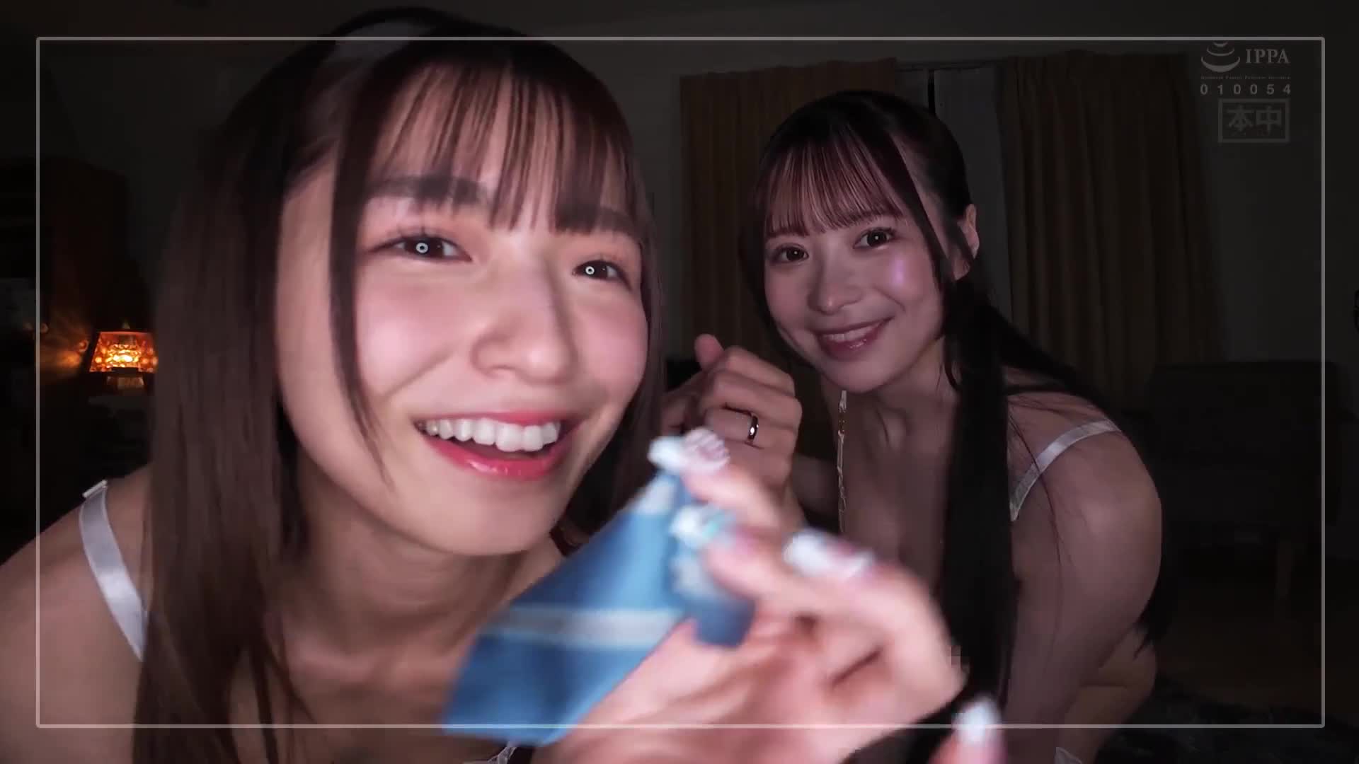 妻子回娘家探亲时，新婚的我可能被宠物摄影机看到了...在两个W无毛苗条OL的诱惑下，我屈服于骑乘位后宫，一直中出到早晨。仓本蓳、天马唯 - AV大平台-中文字幕,成人影片,AV,国产,线上看